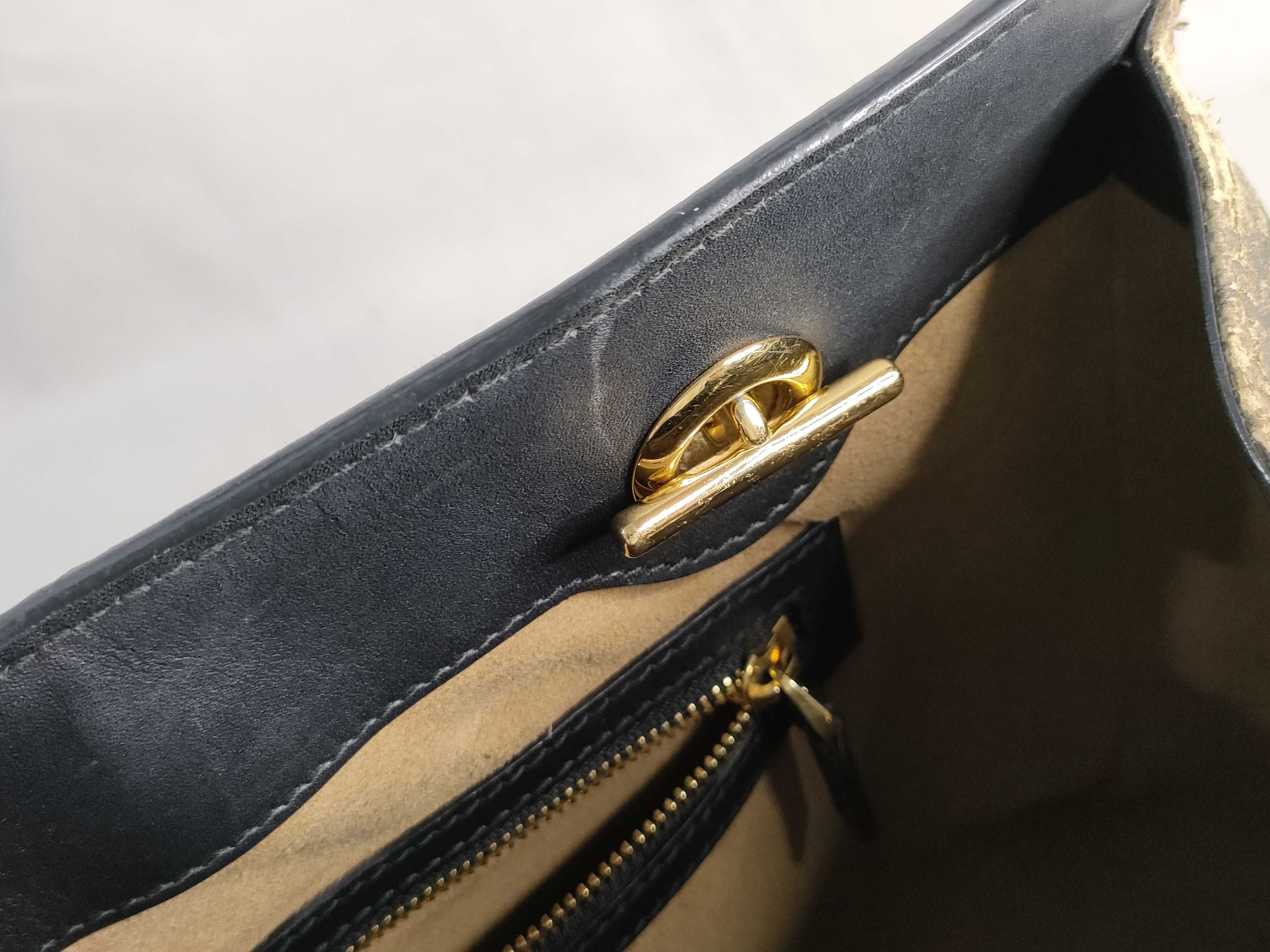 GG Supreme PH- GG Supreme Beige Canvas Padlock Medium Tote Bag 35cm — view 13
