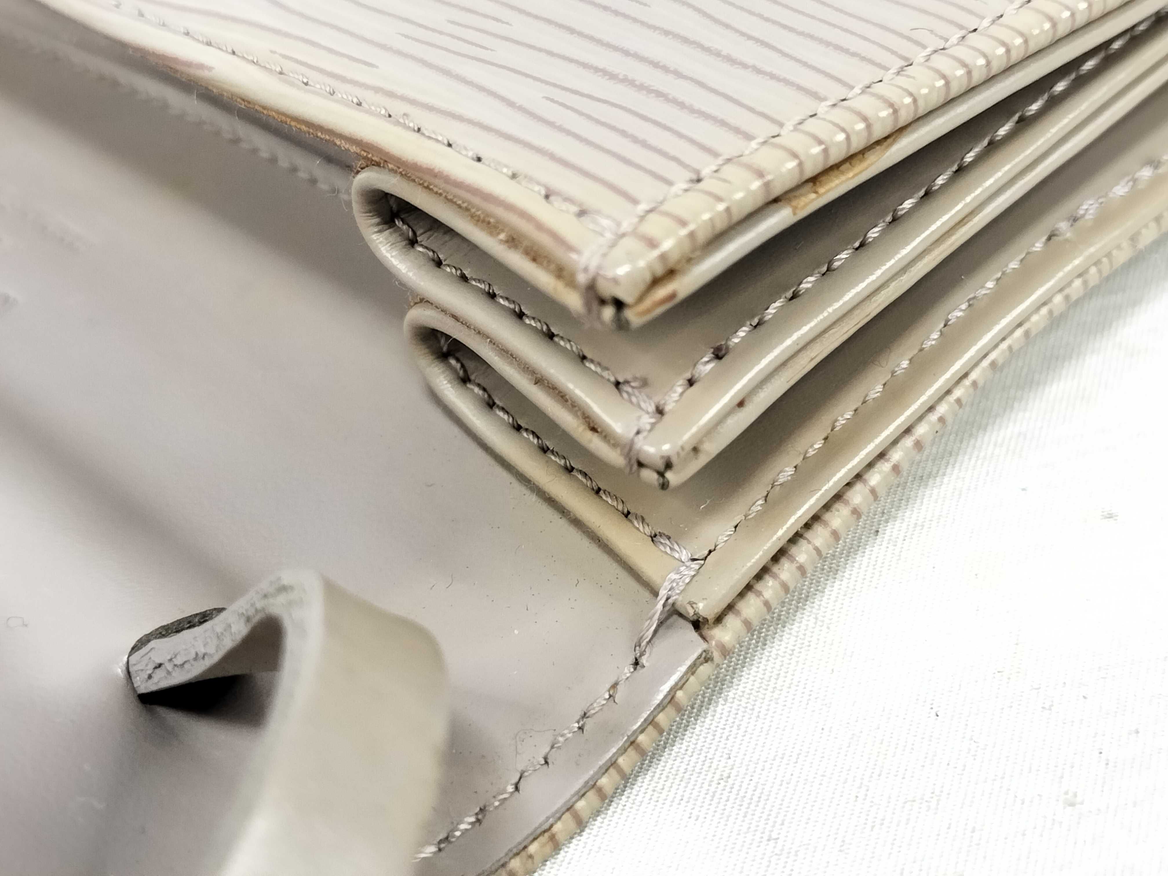 Epi LV Biarritz Epi Shoulder Bag — view 9