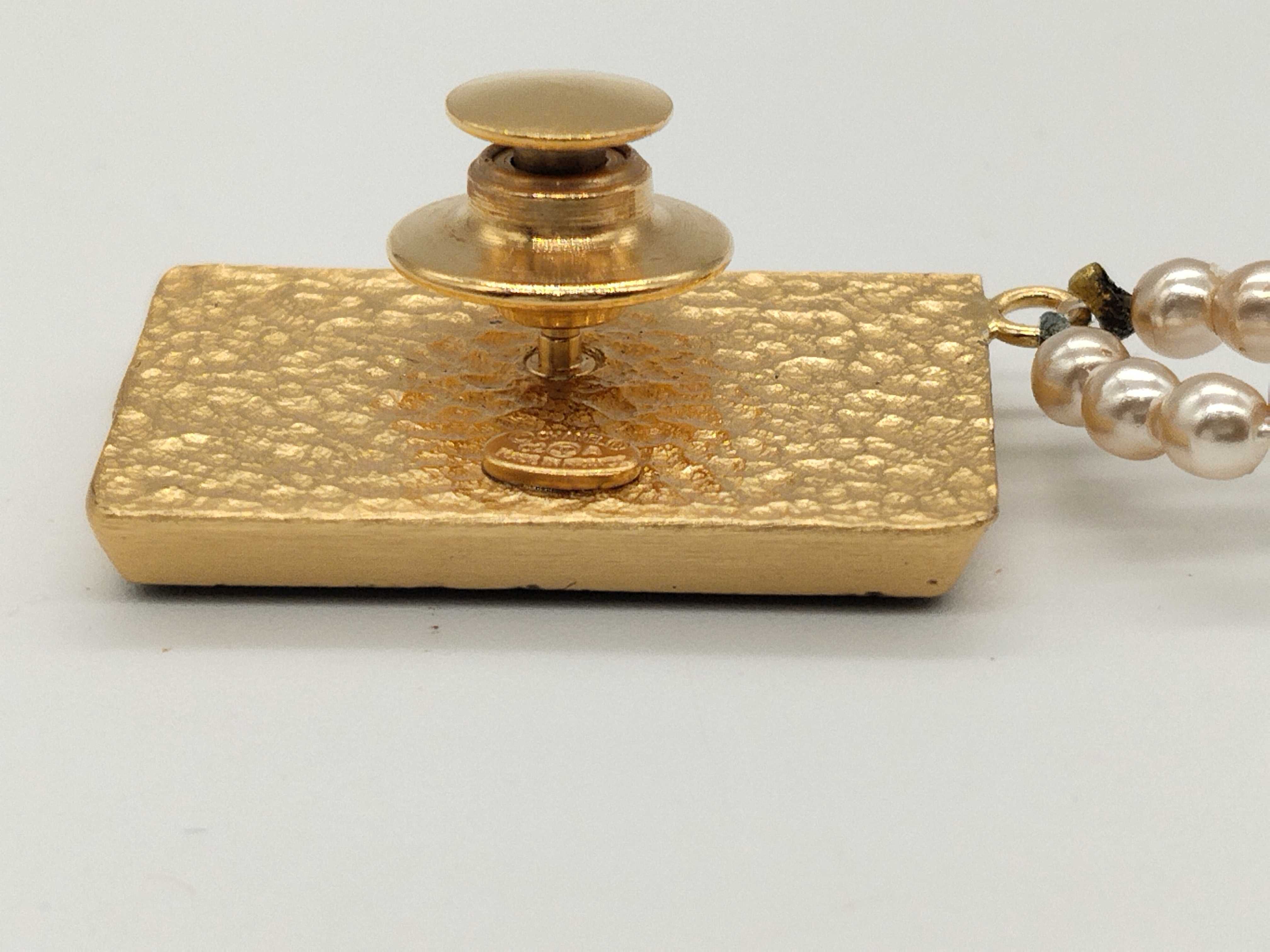 02A Faux Pearl Bag Brooch — view 5