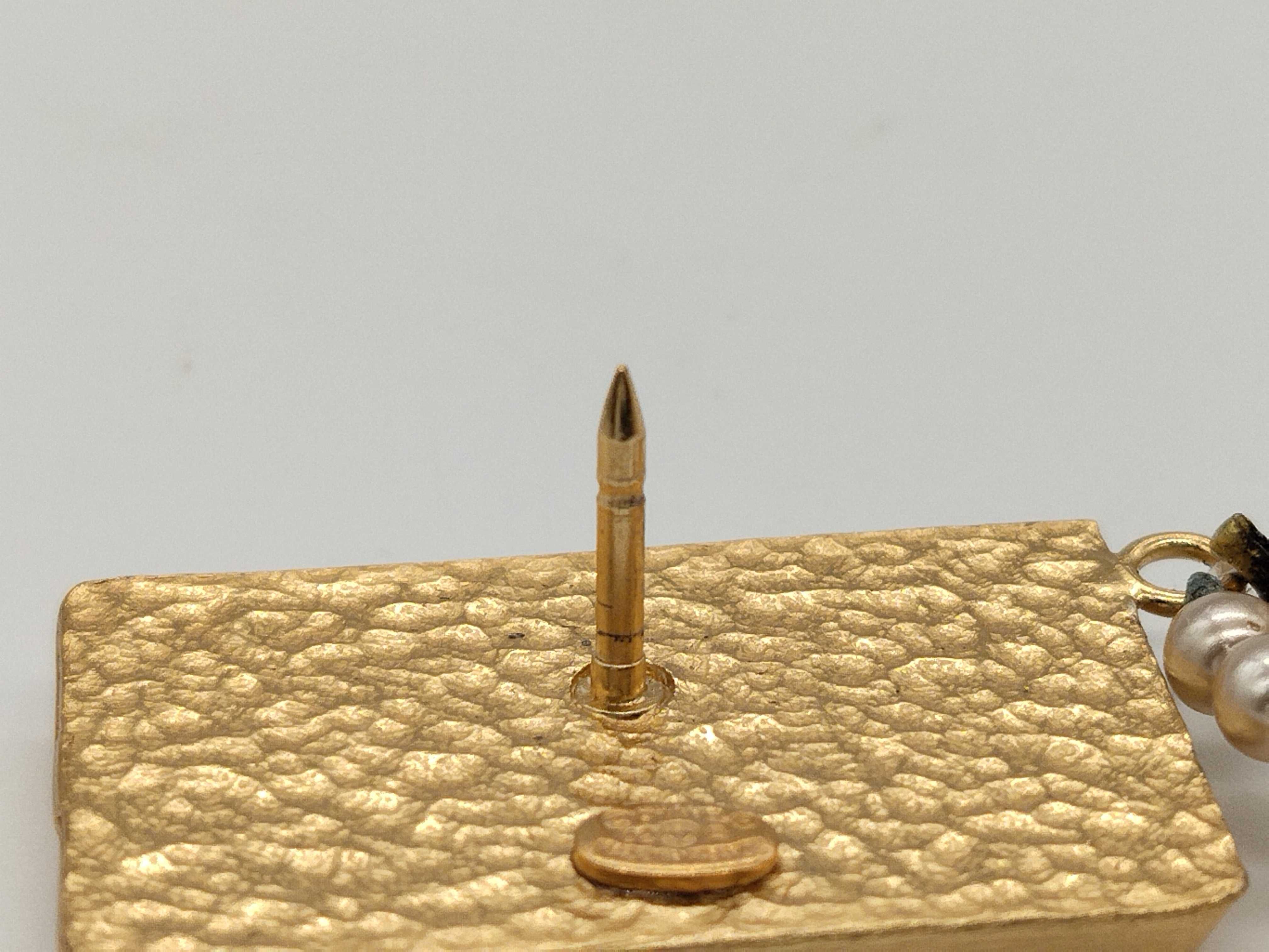 02A Faux Pearl Bag Brooch — view 7