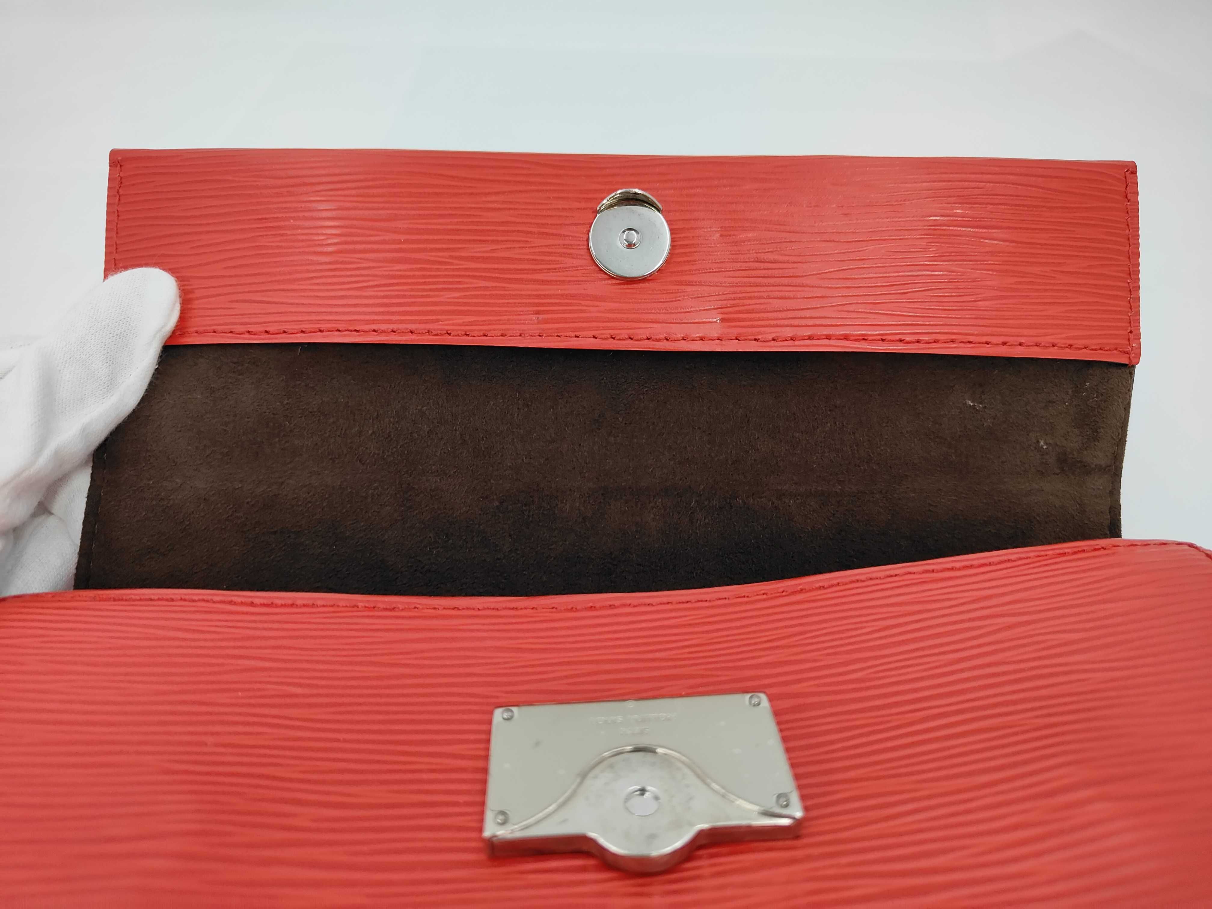 Epi Red Cluny Handbag — view 7