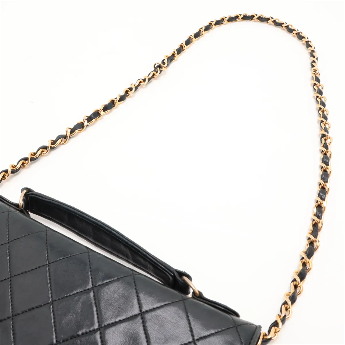 [Individually packaged] Chanel Matelassé Lambskin 2-Way Shoulder Bag, Black with Gold Hardware, 1811916, Unit 1 — view 5