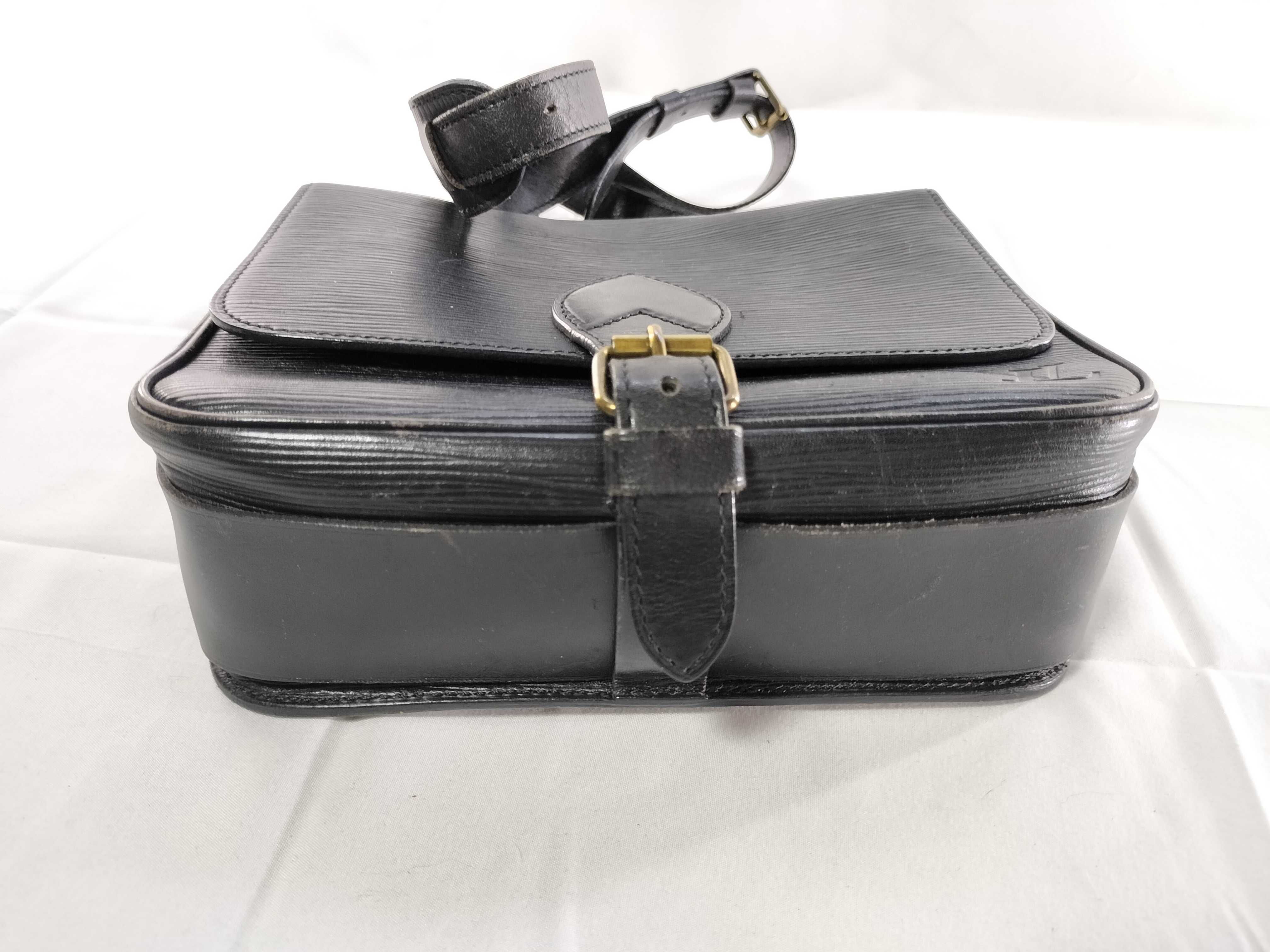 Epi M52242 Cartouchiere Shoulder Bag — view 7