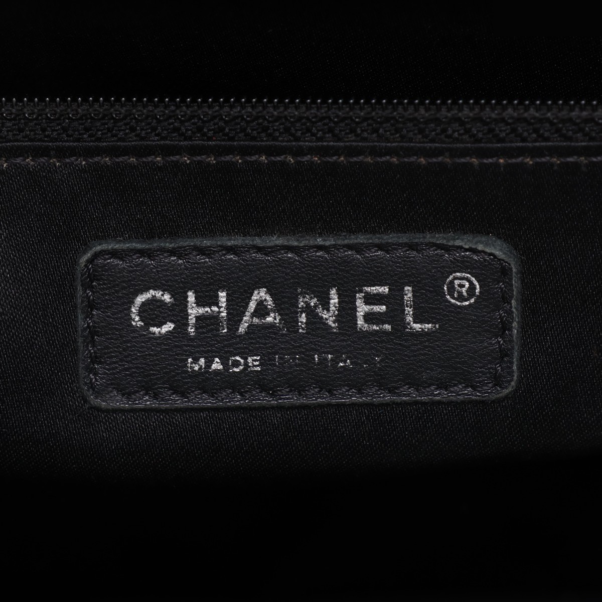GST XL Caviar Skin Chain Tote Bag, Black/Silver — view 9
