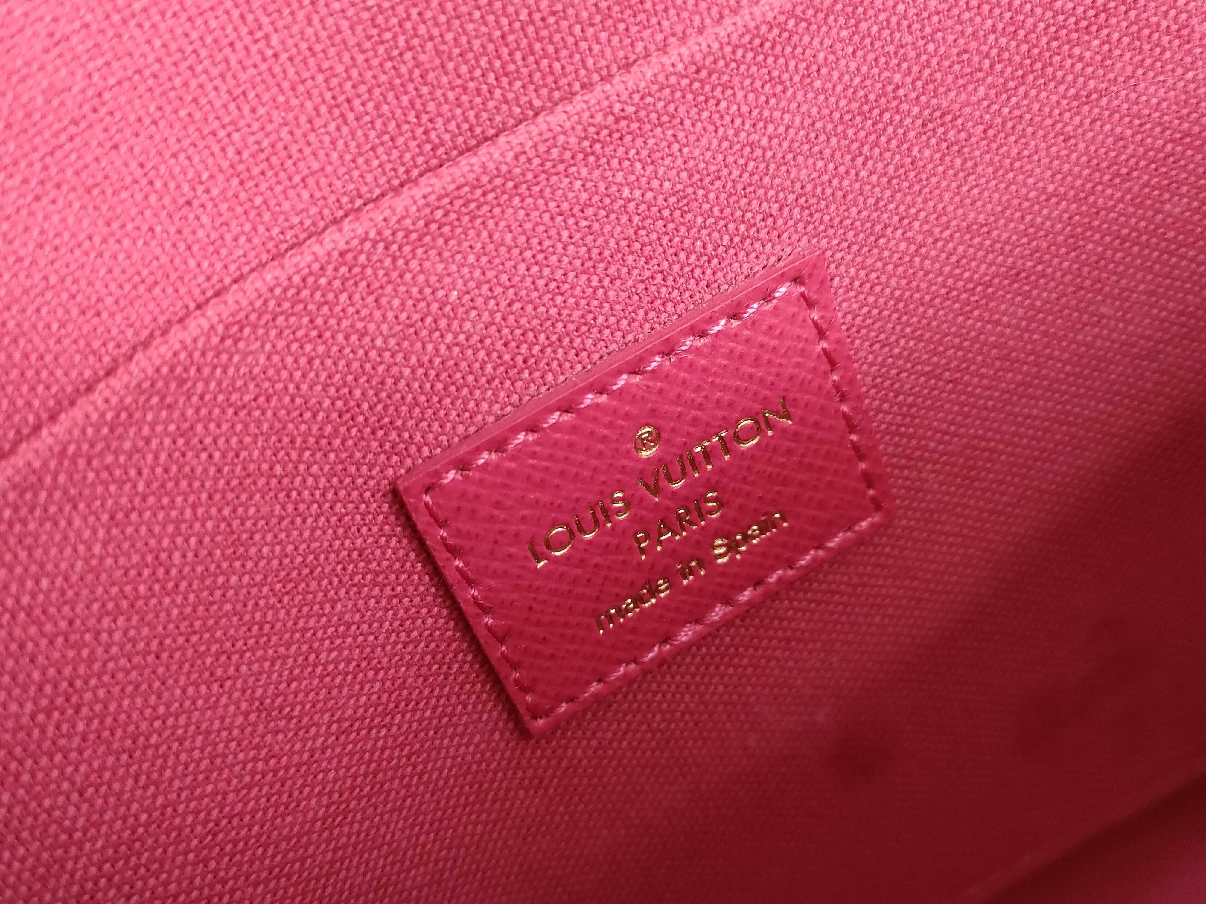 Monogram Louis Vuitton M80859 Monogram Pochette Felicie Shoulder Bag — view 11