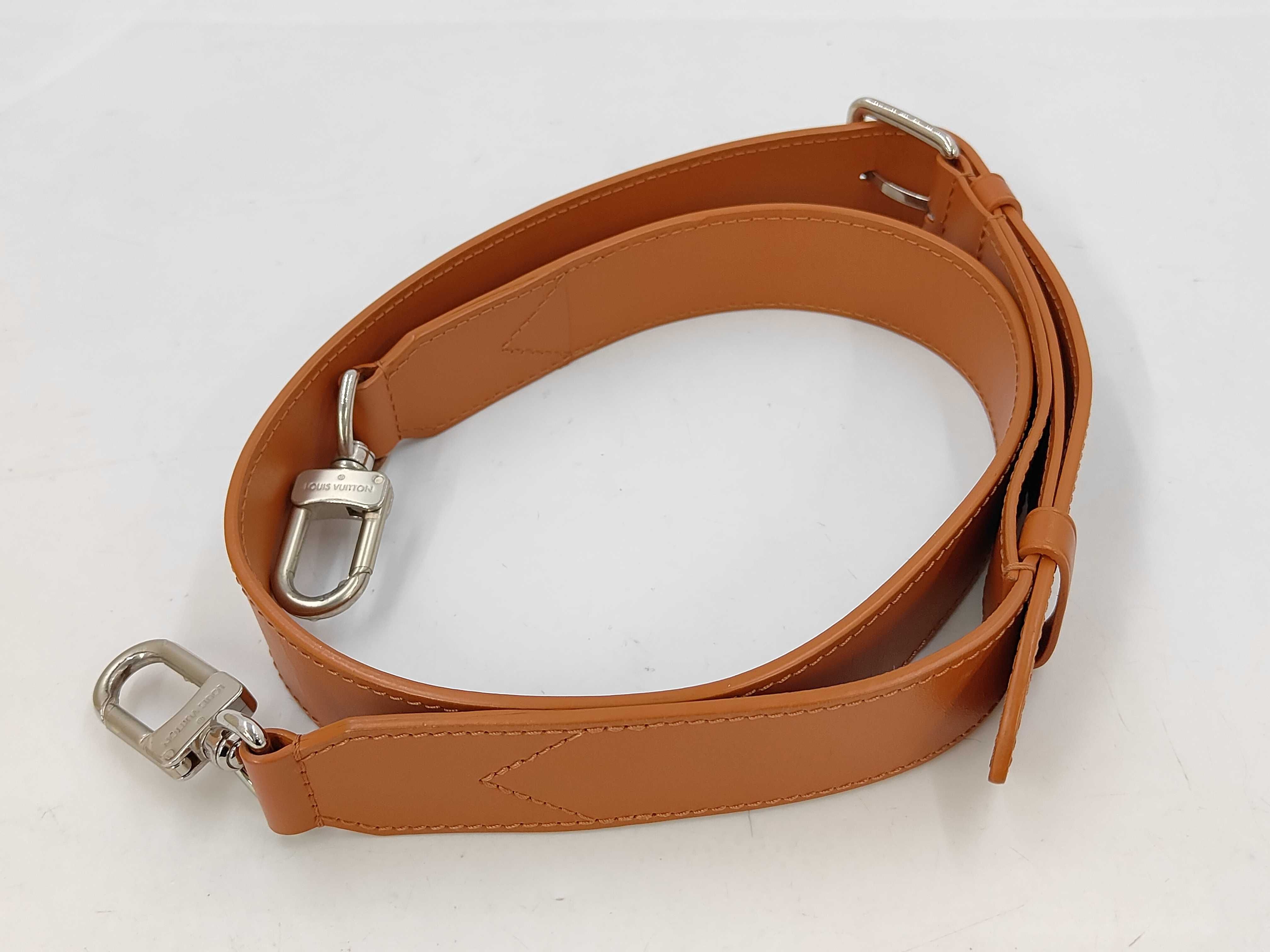 LV City Keepall Handbag — view 9