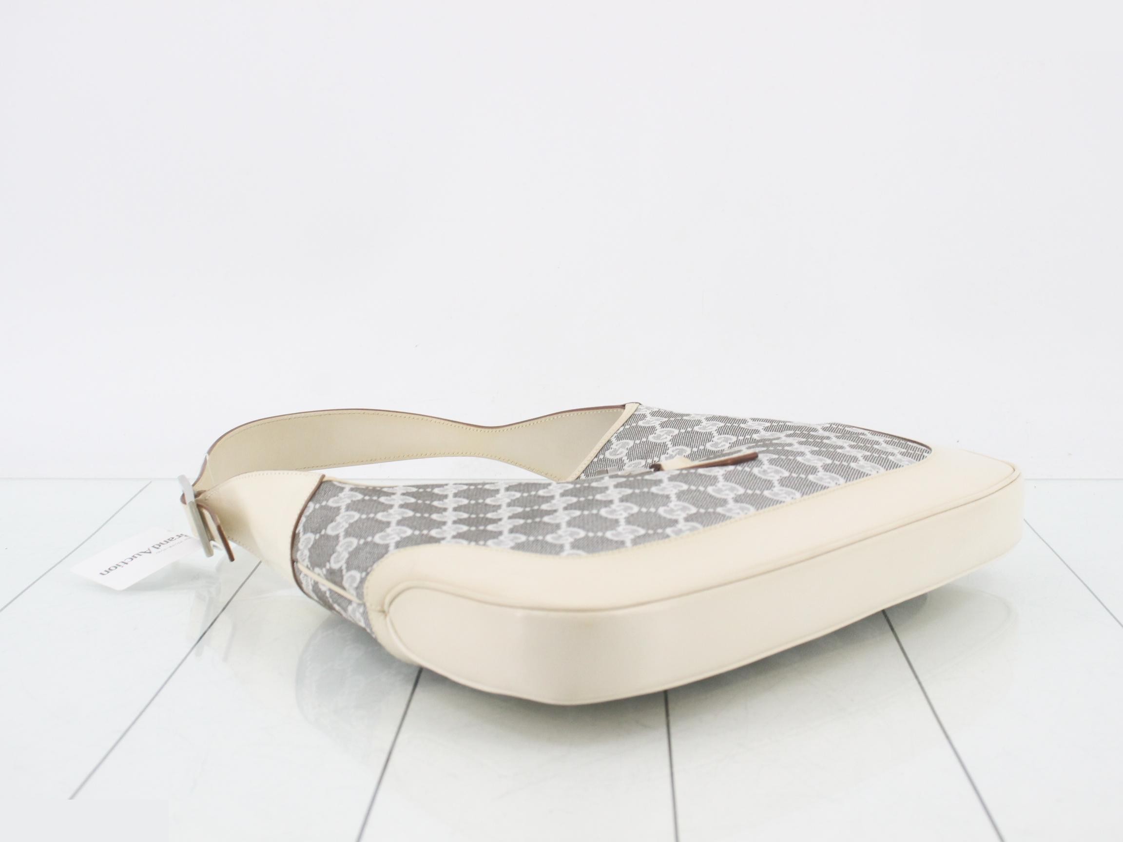 GG Canvas (Bag) - Shoulder Bag - Jackie — view 5