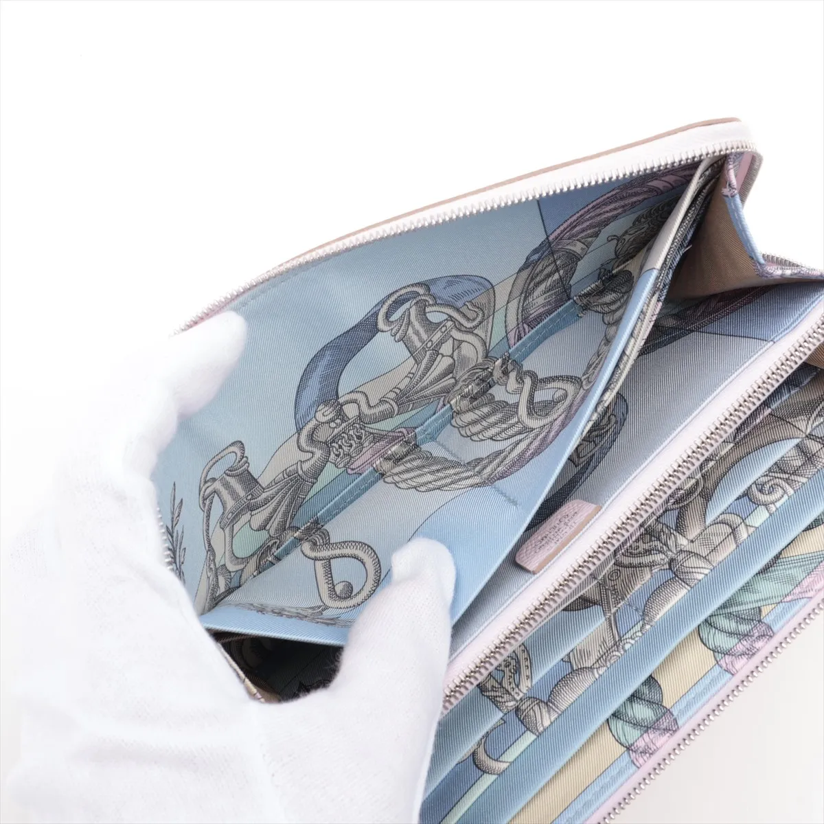 Azap Long Silk-in Vaux Epson Round Zip Wallet Mauve Sylvestre Silver Hardware W:2024 — view 5