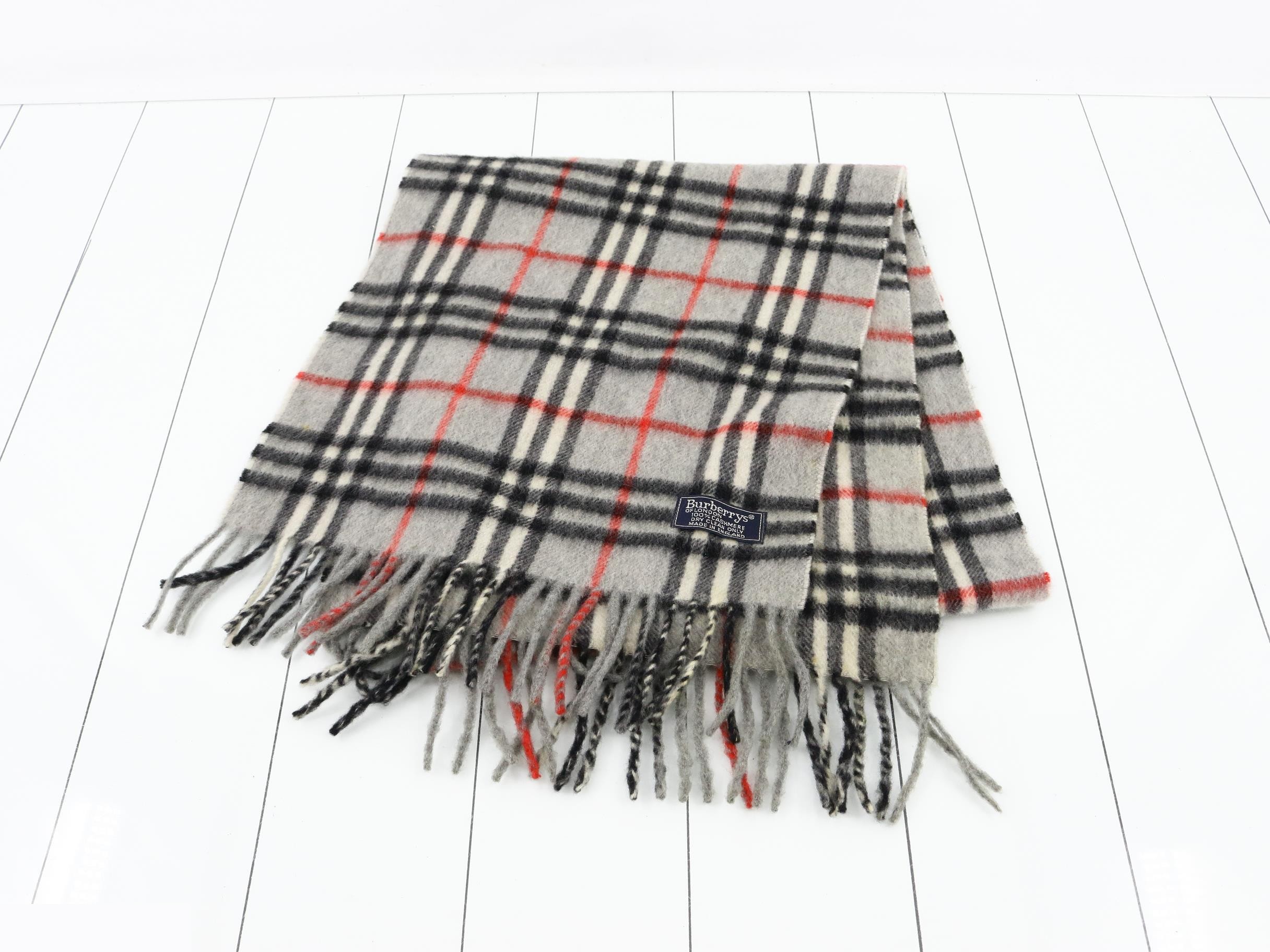 Other lines: Small items, accessories, and scarves — view 2