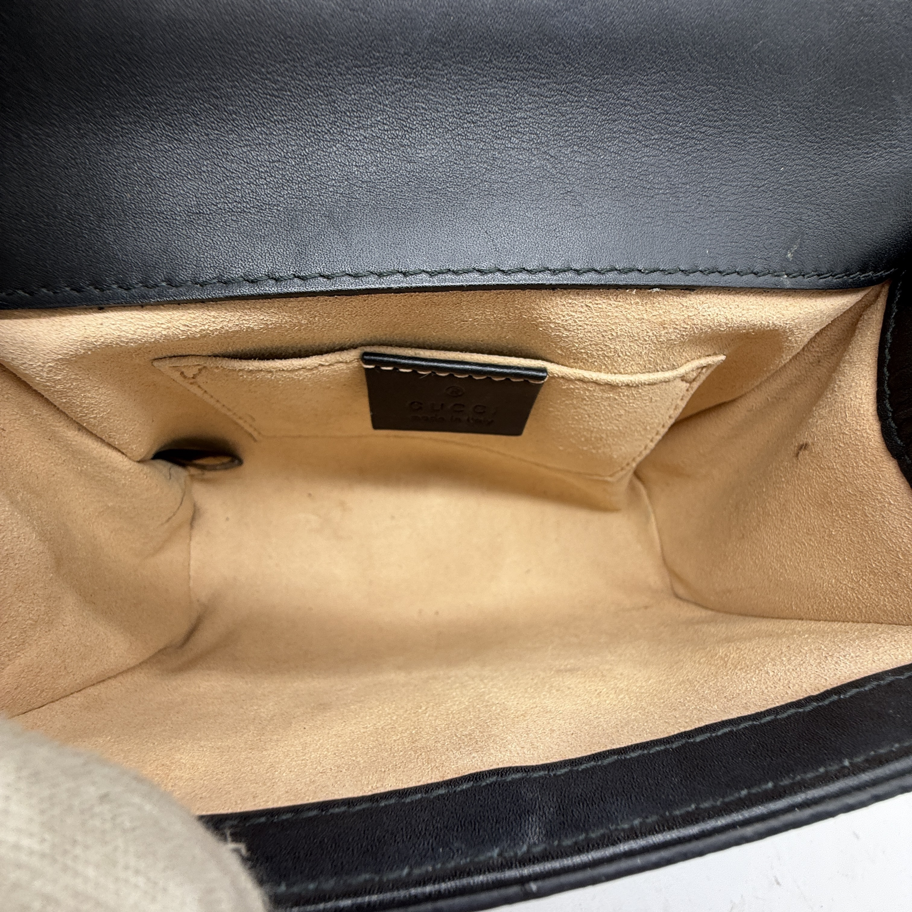 GG Supreme Bee Padlock Shoulder Bag — view 12
