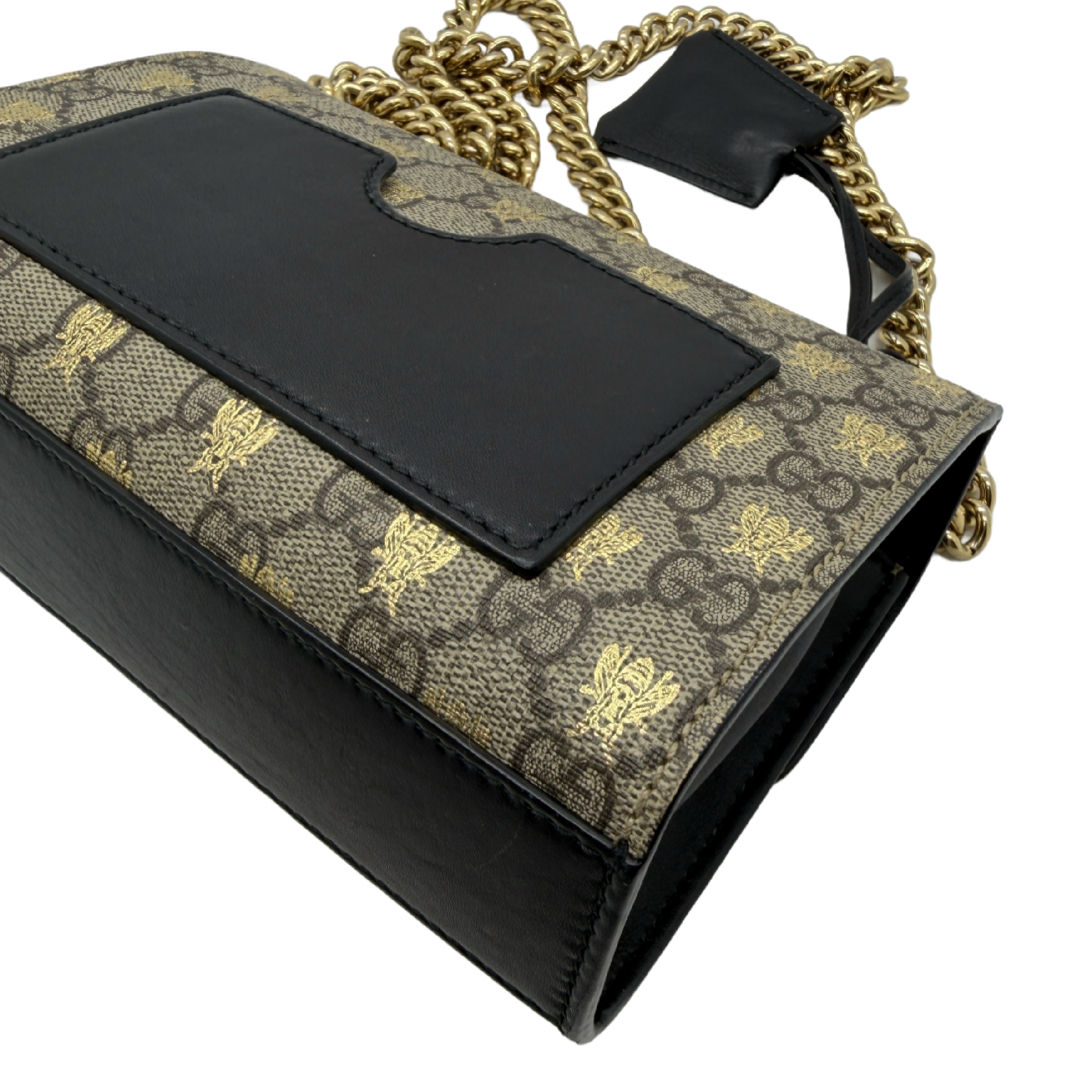 GG Supreme Bee Padlock Shoulder Bag — view 9
