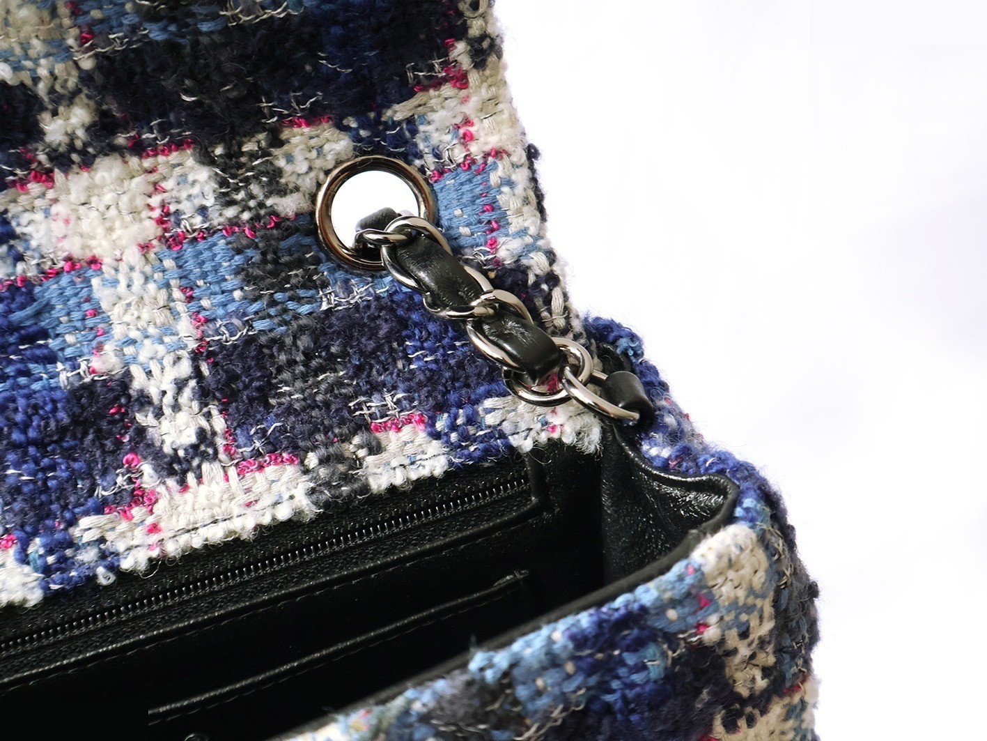Mini Matelassé 20 Tweed Chain Shoulder Bag — view 10