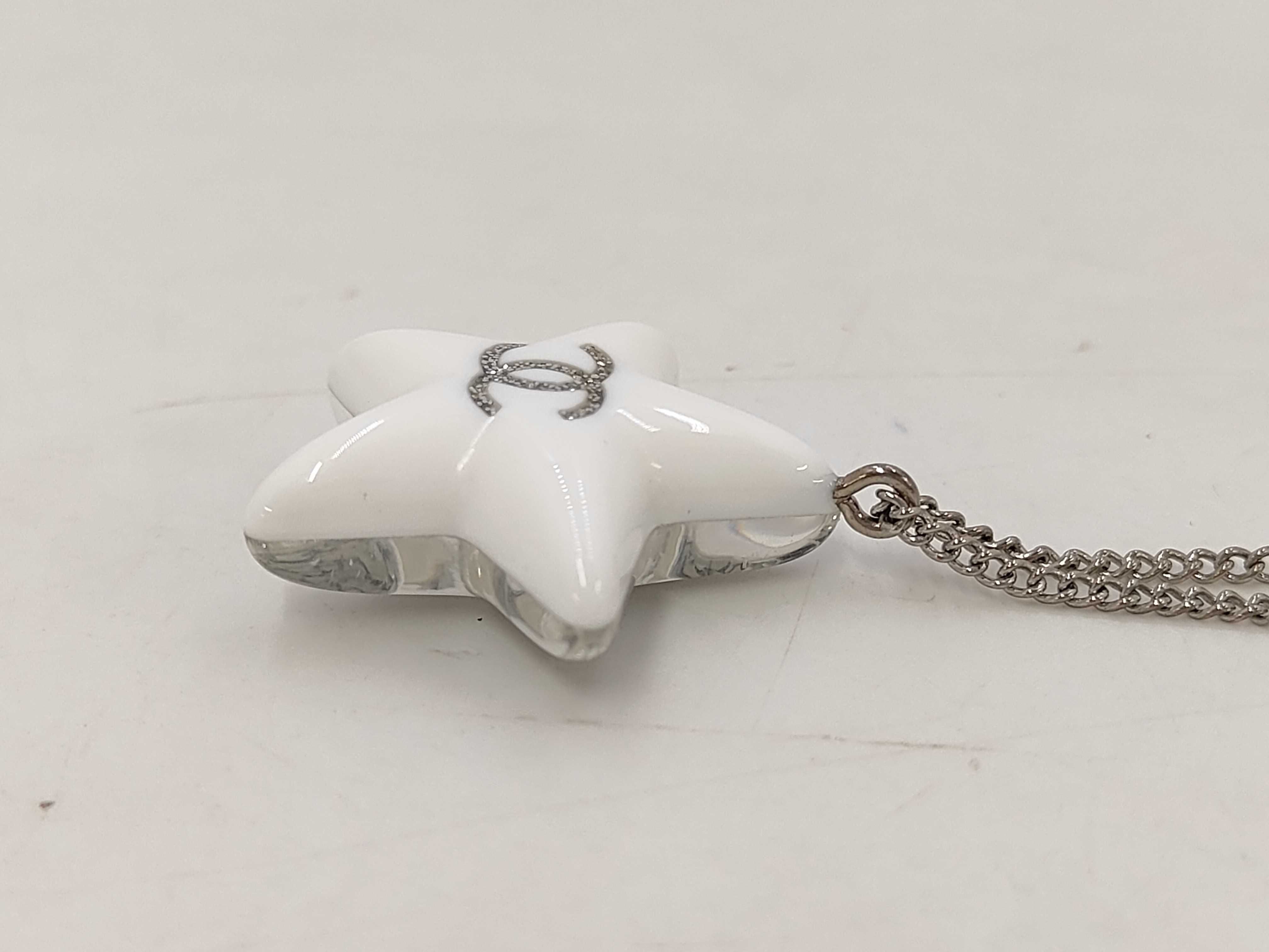 necklace — view 4