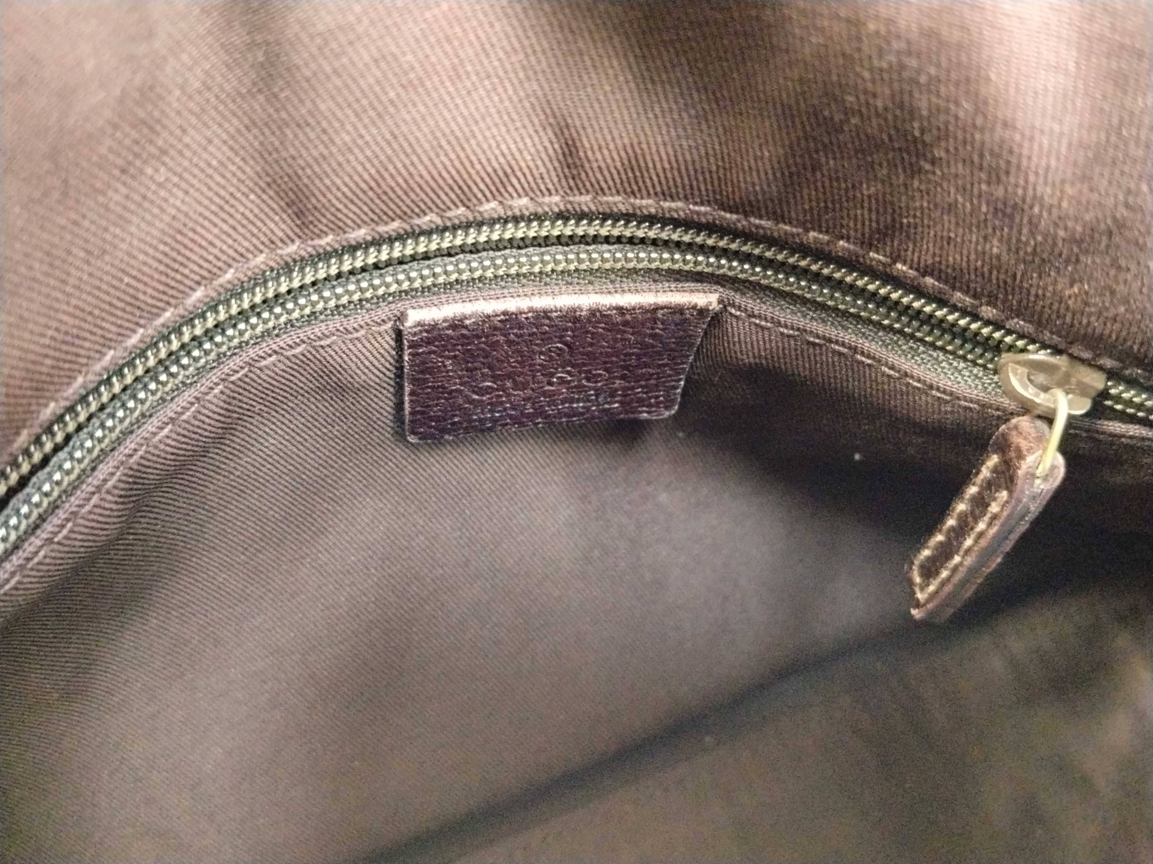 GG Canvas Abbey Mini Boston Bag — view 11