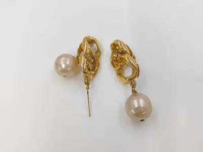Earrings / GP Piercings