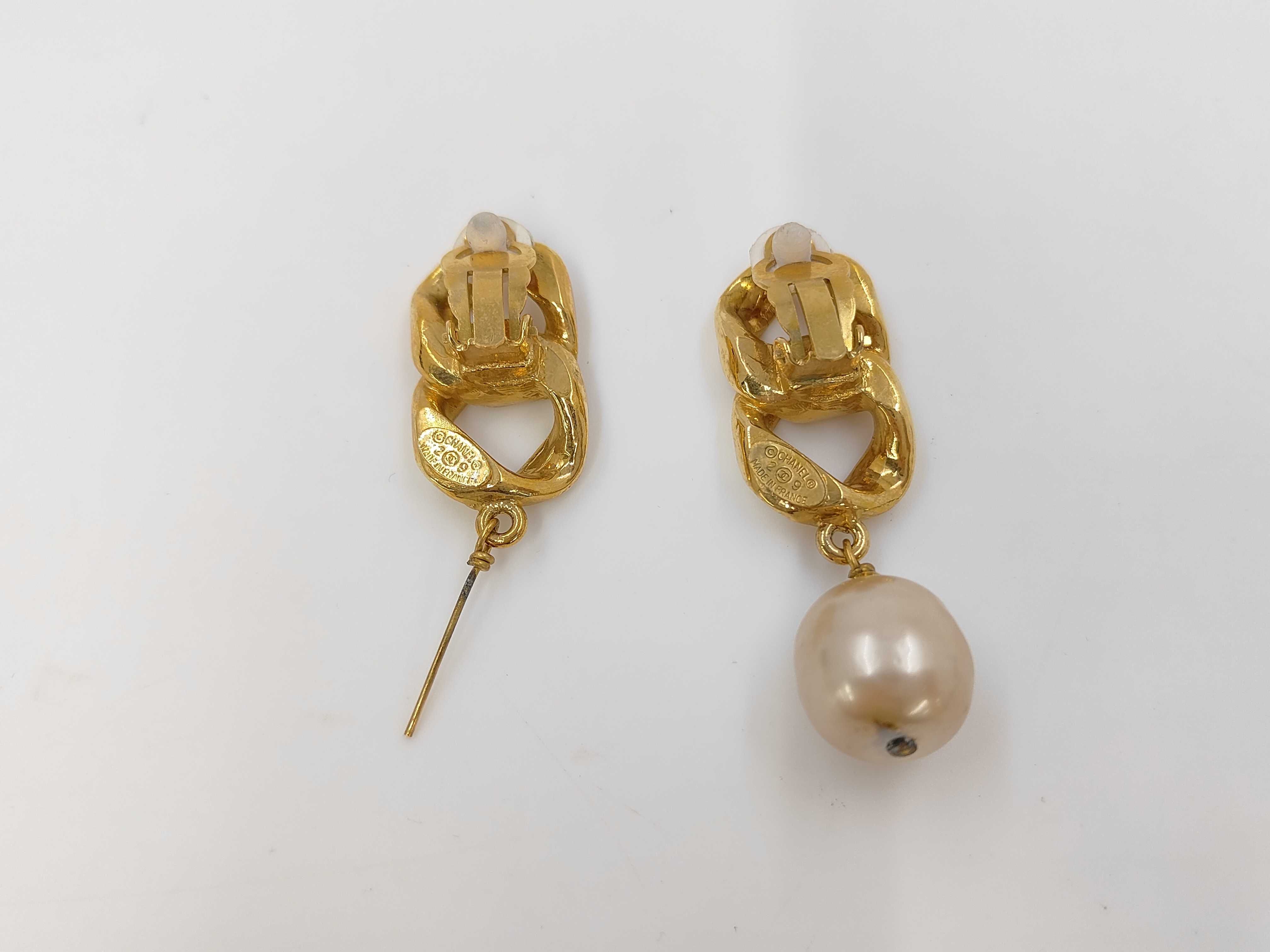 Earrings / GP Piercings — view 2
