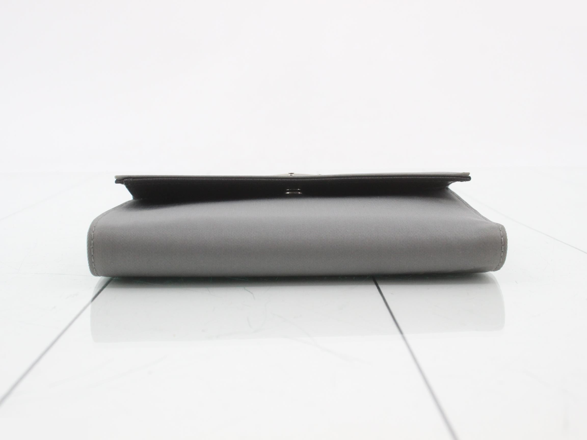 Other lines: Bags and Wallets — view 3