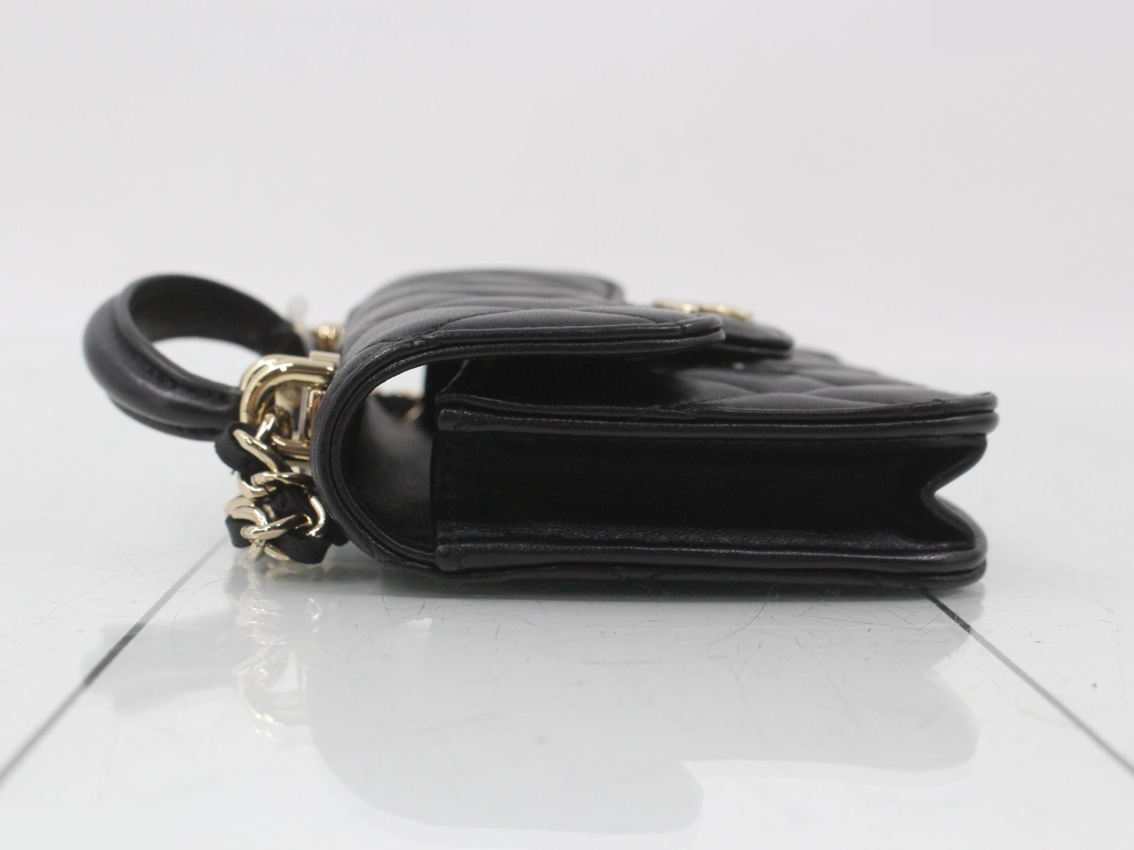 Matelassé chain shoulder bag, lambskin, black — view 4