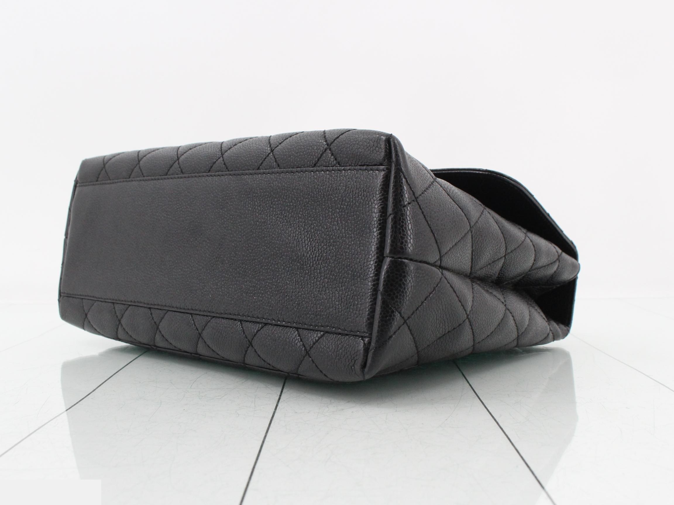 Matelassé Kelly-style caviar leather handbag — view 6