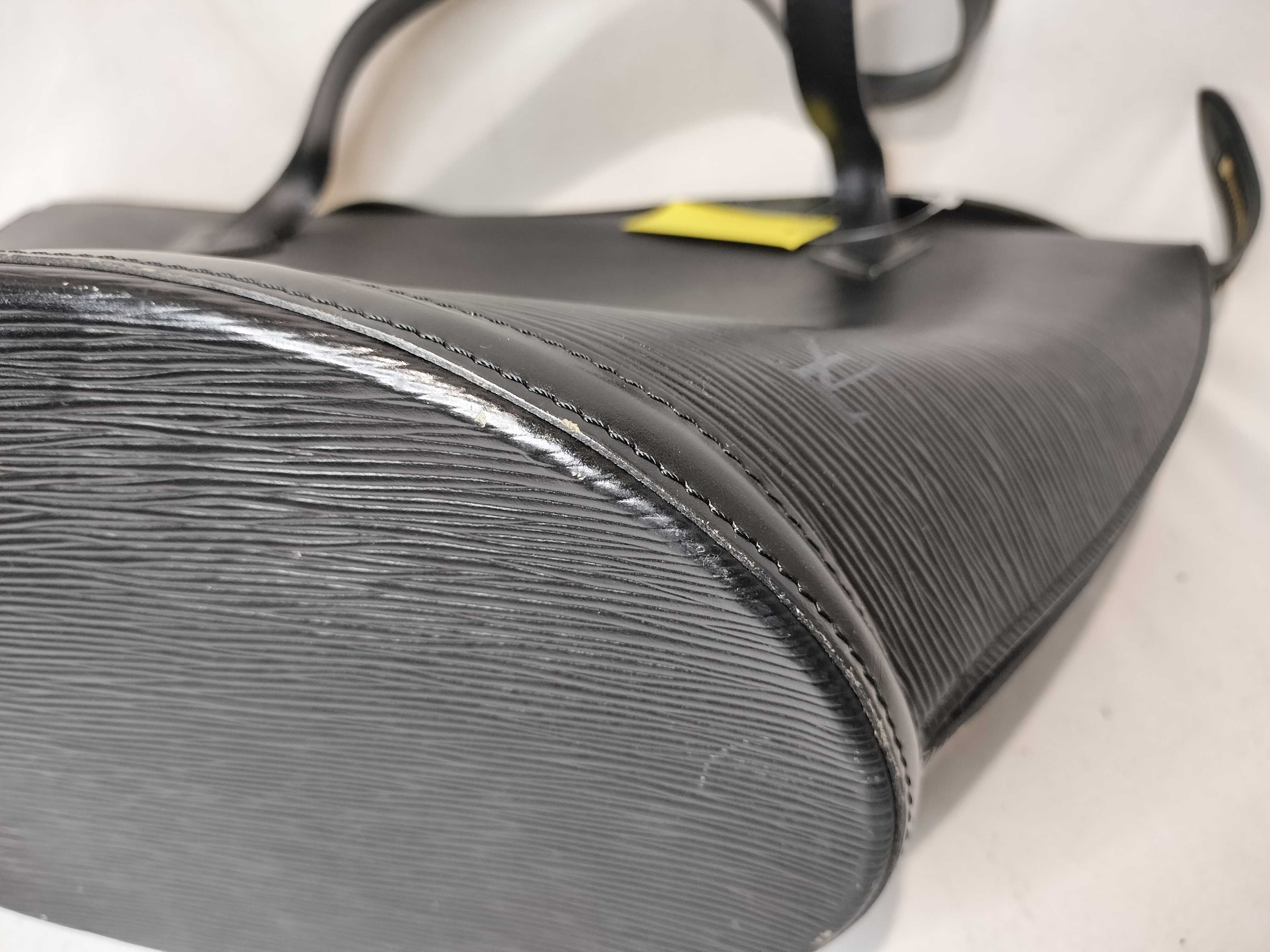 Epi Saint Jacques Shoulder Bag — view 7
