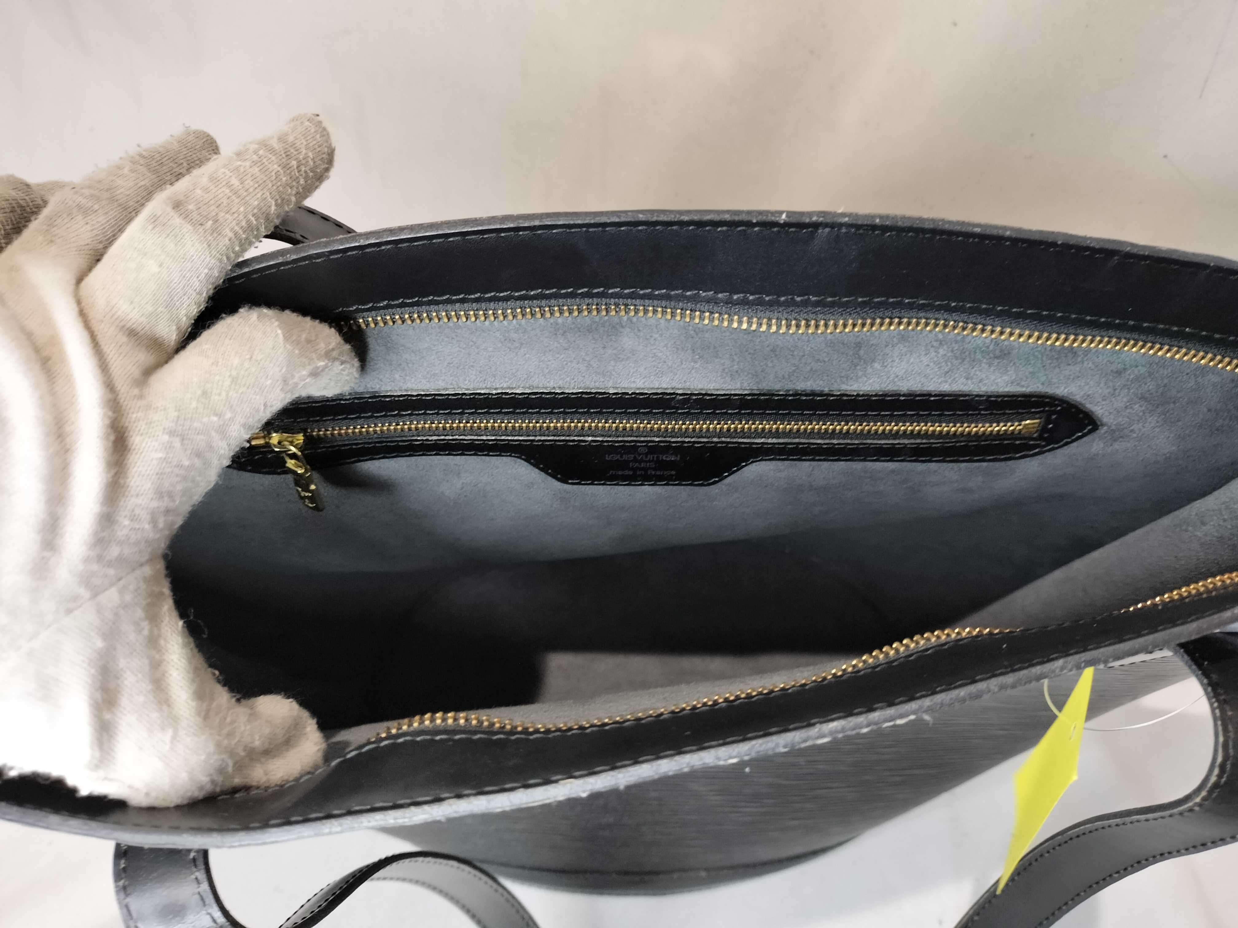 Epi Saint Jacques Shoulder Bag — view 10
