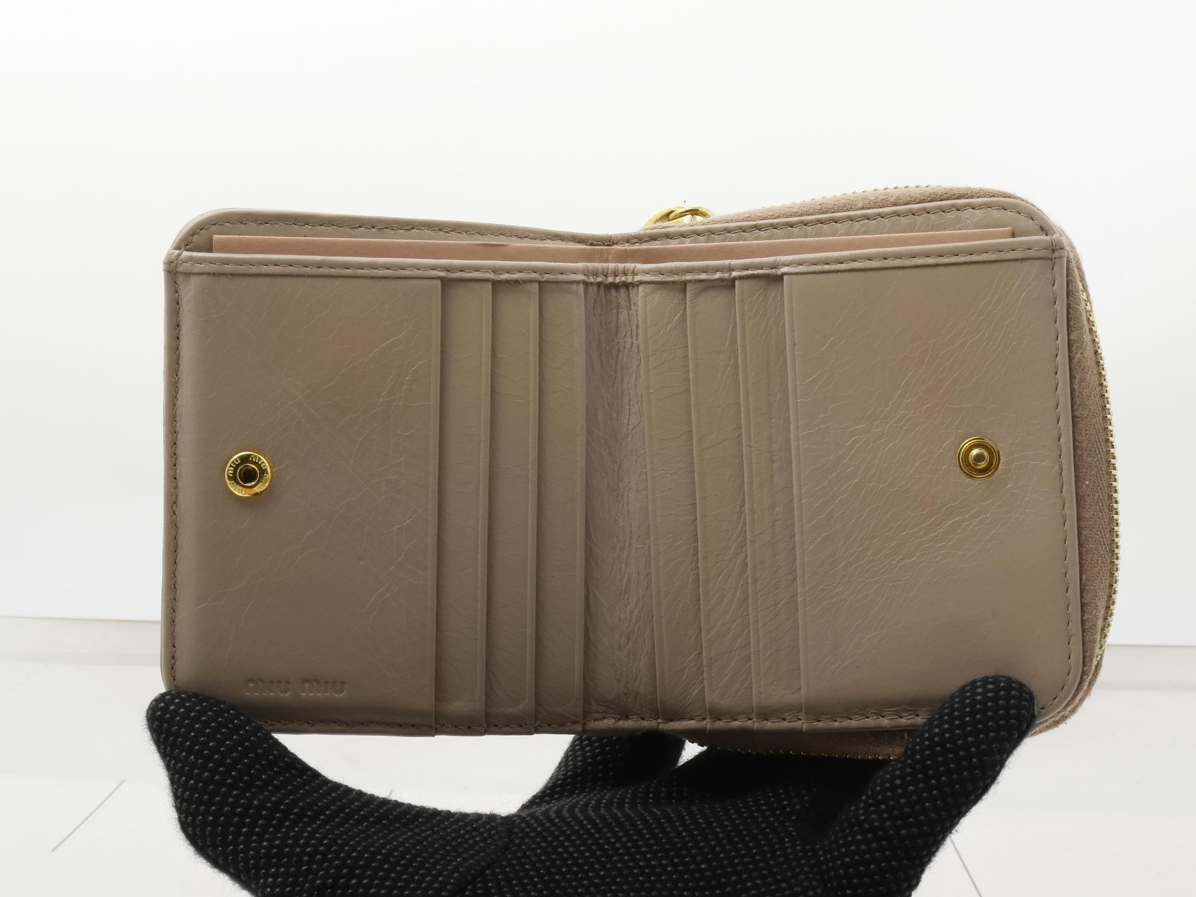 Matelassé (bags) and wallets — view 4