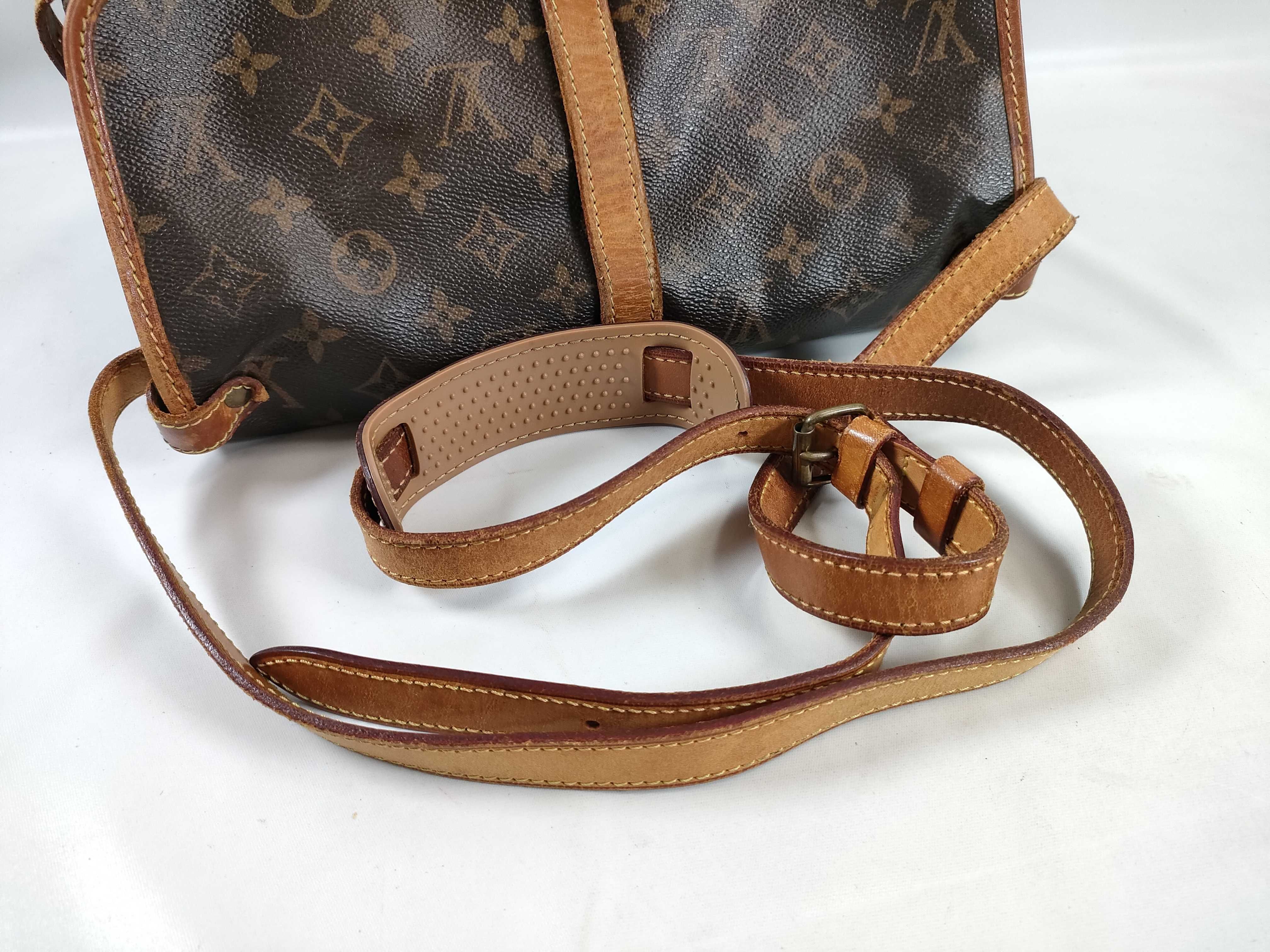 Monogram Louis Vuitton Monogram Shoulder Bag Saumur 30 M42256 Shoulder Bag — view 3