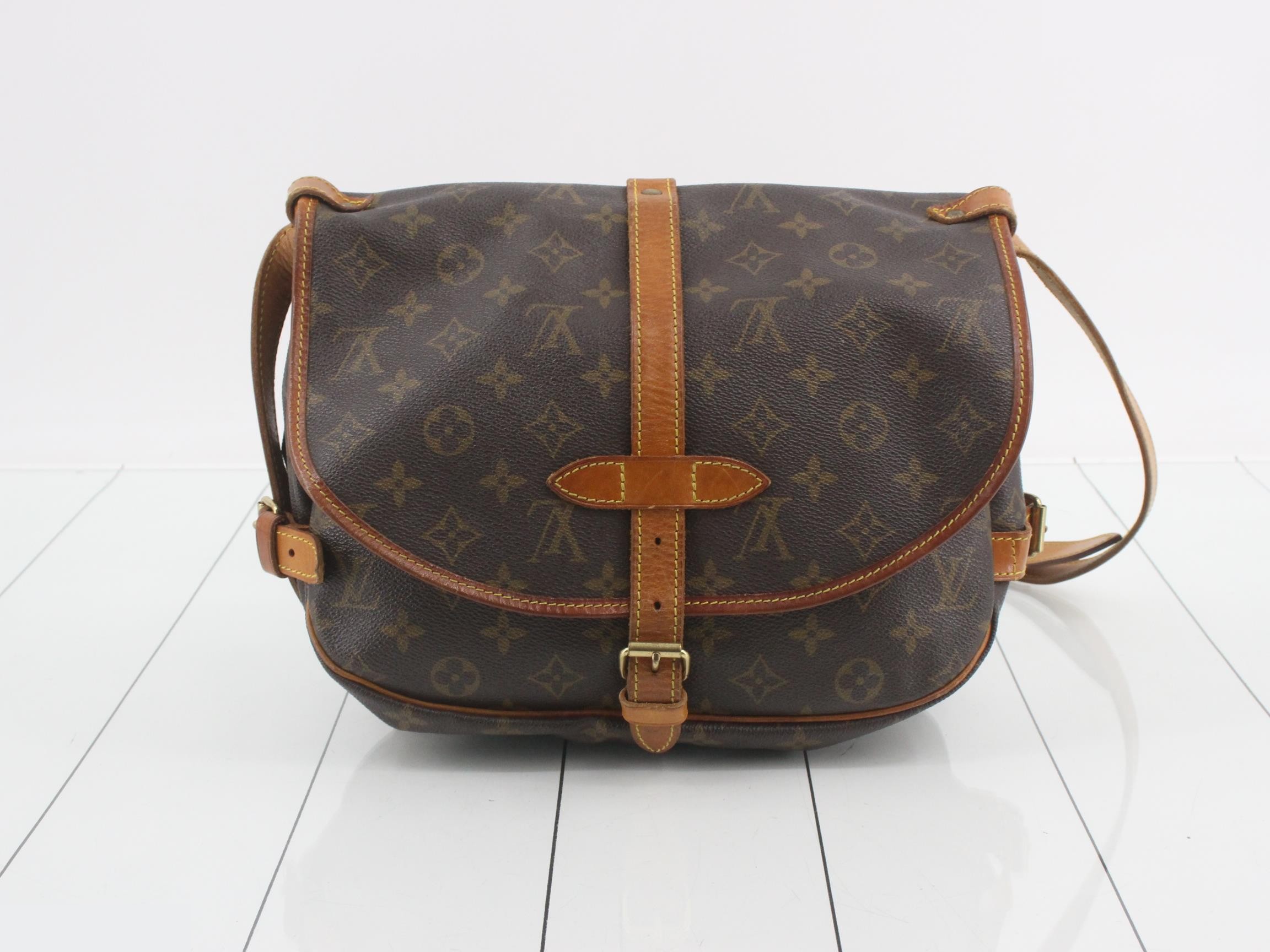 Monogram Saumur 30 Shoulder Bag M42256 — view 2