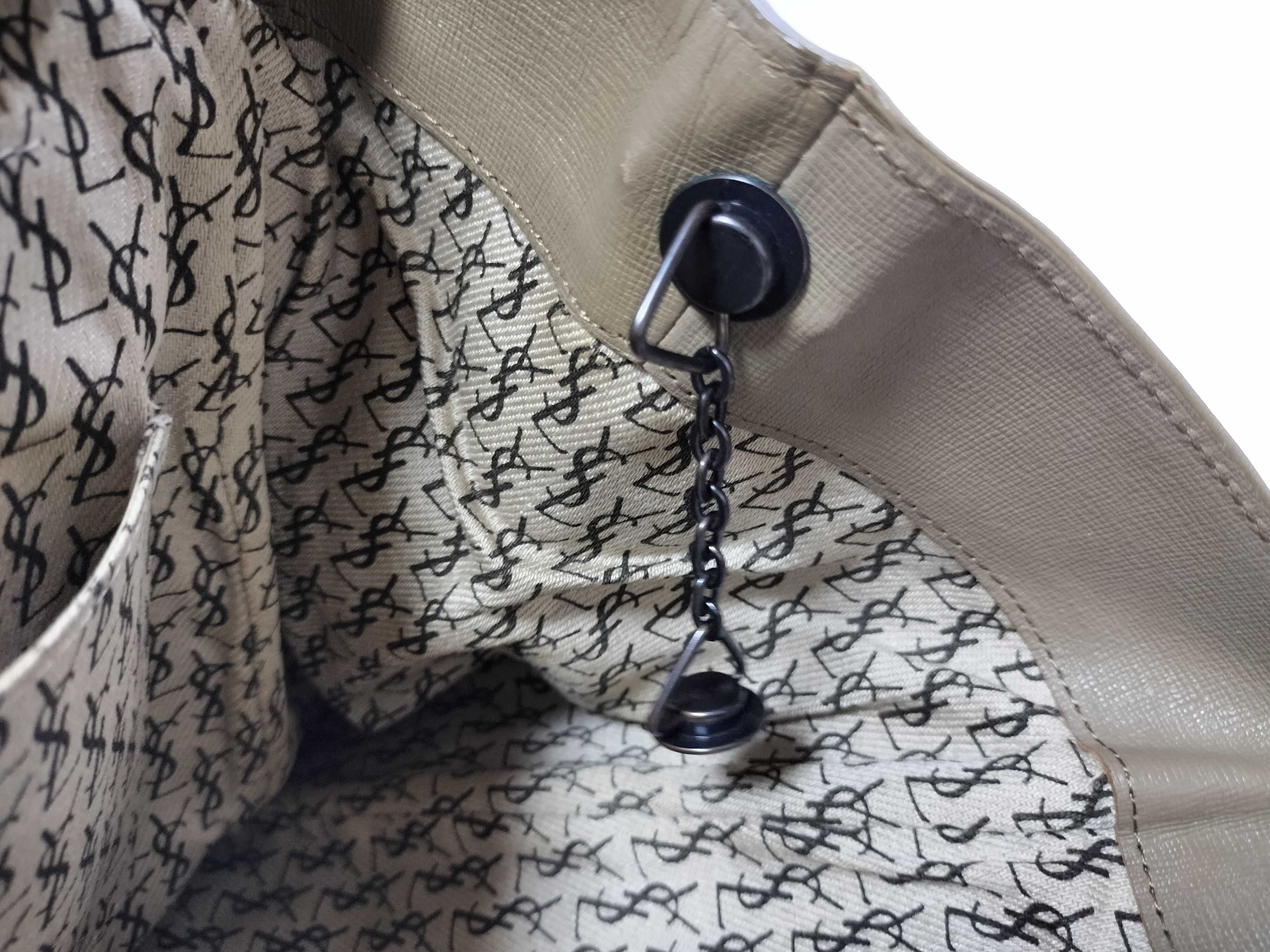 Giraffe Pattern PVC Tote Bag — view 7