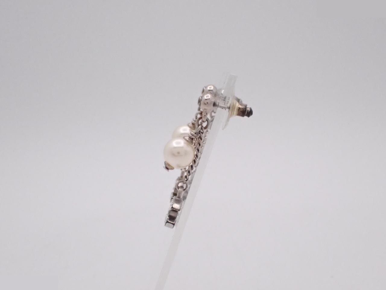 earrings — view 3