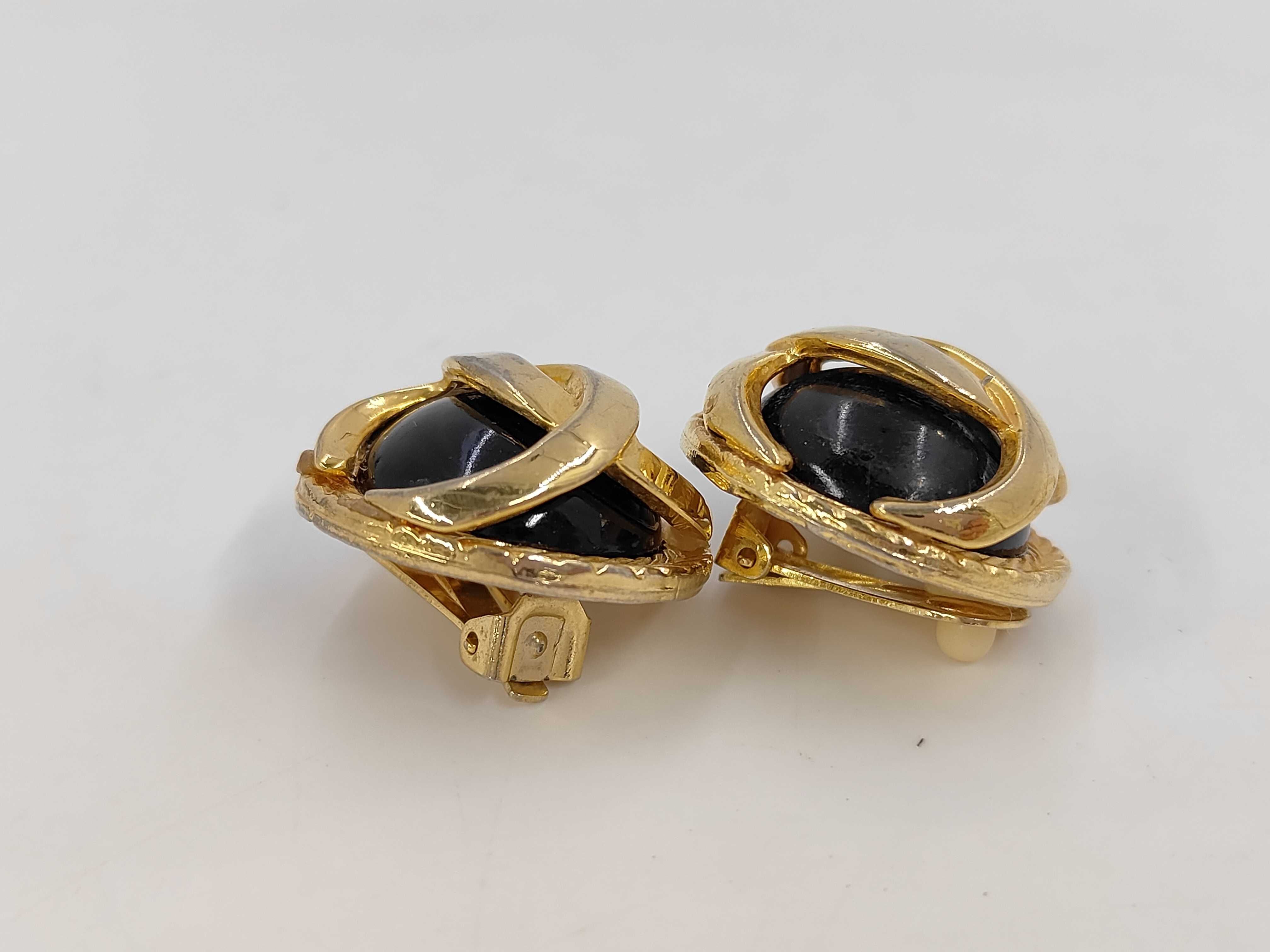 earrings — view 3