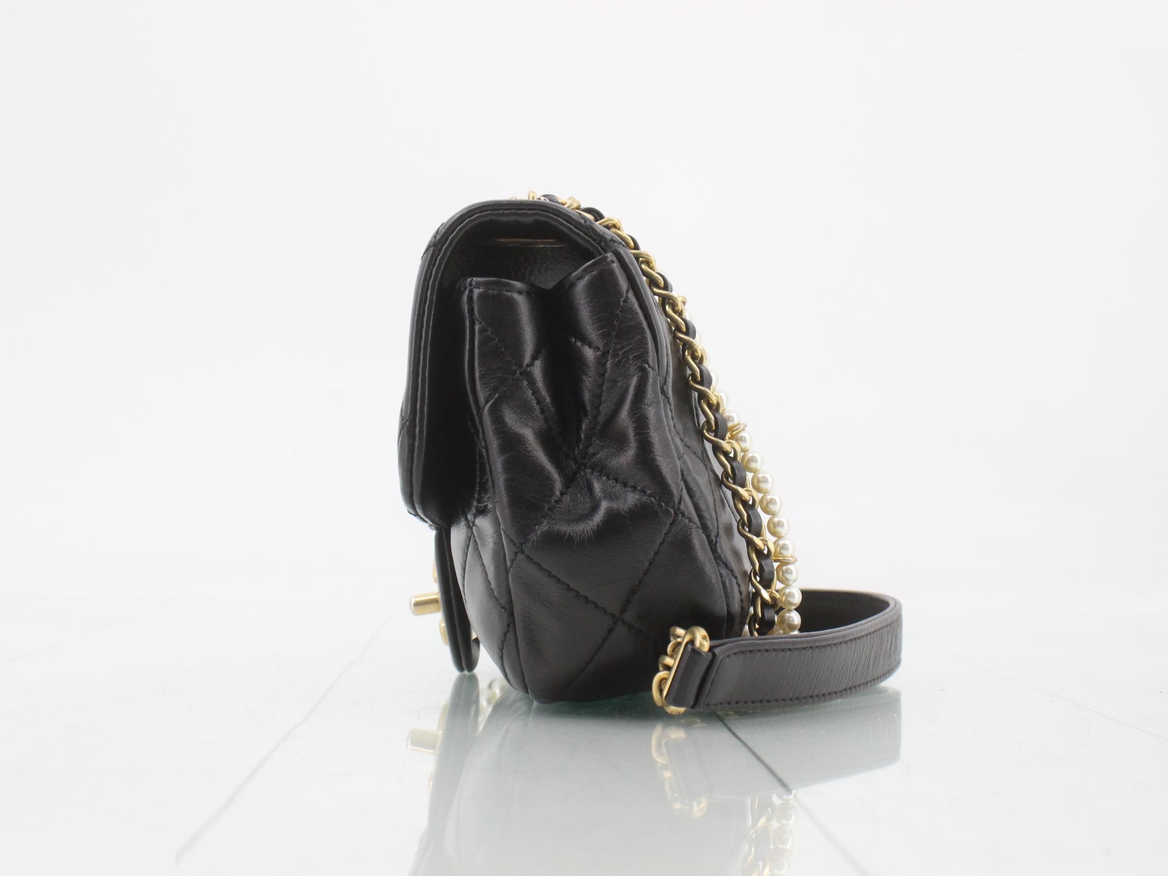 Matelassé (bag) - Pearl Shoulder Bag — view 3