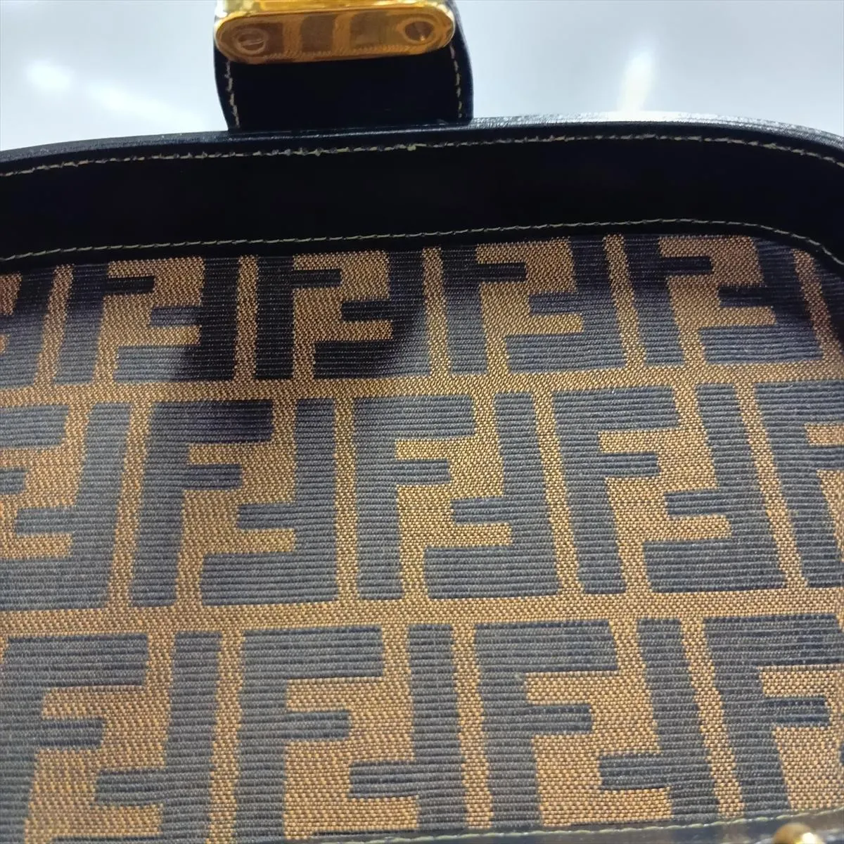 Zucca Canvas x Leather 2-Way Vanity Bag Brown x Black — view 13