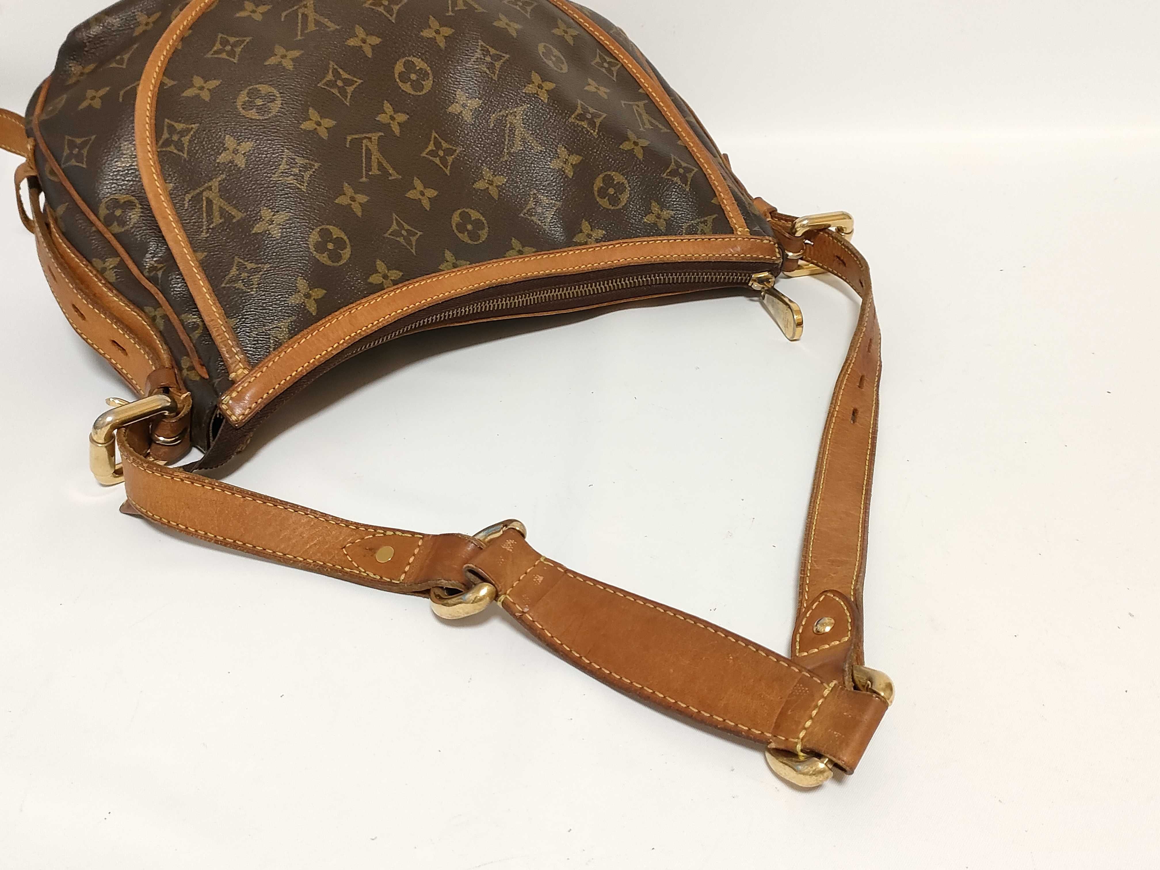 Monogram M40075 Tulum GM Shoulder Bag — view 3