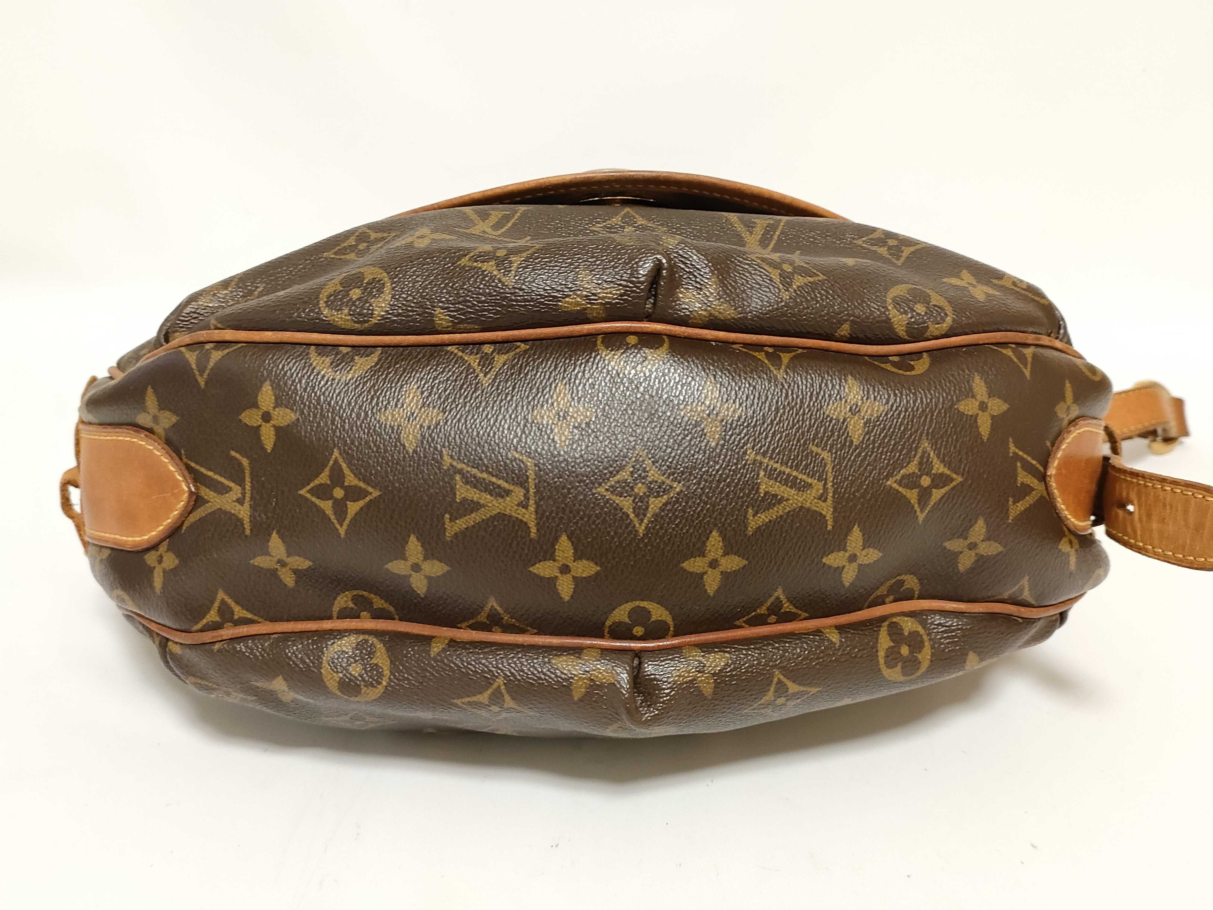 Monogram M40075 Tulum GM Shoulder Bag — view 8