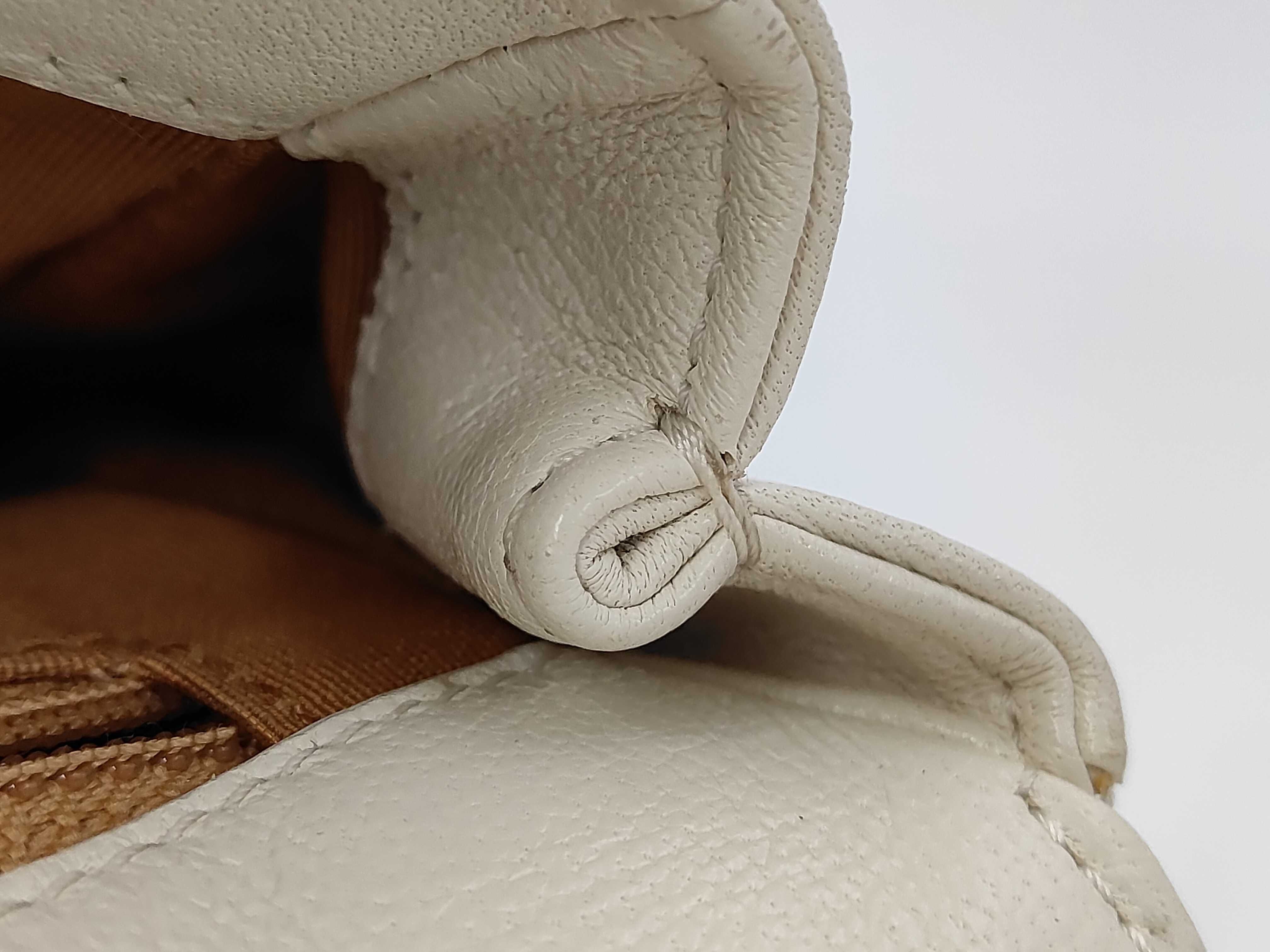 Lambskin Matelassé Shoulder Bag (White) — view 9
