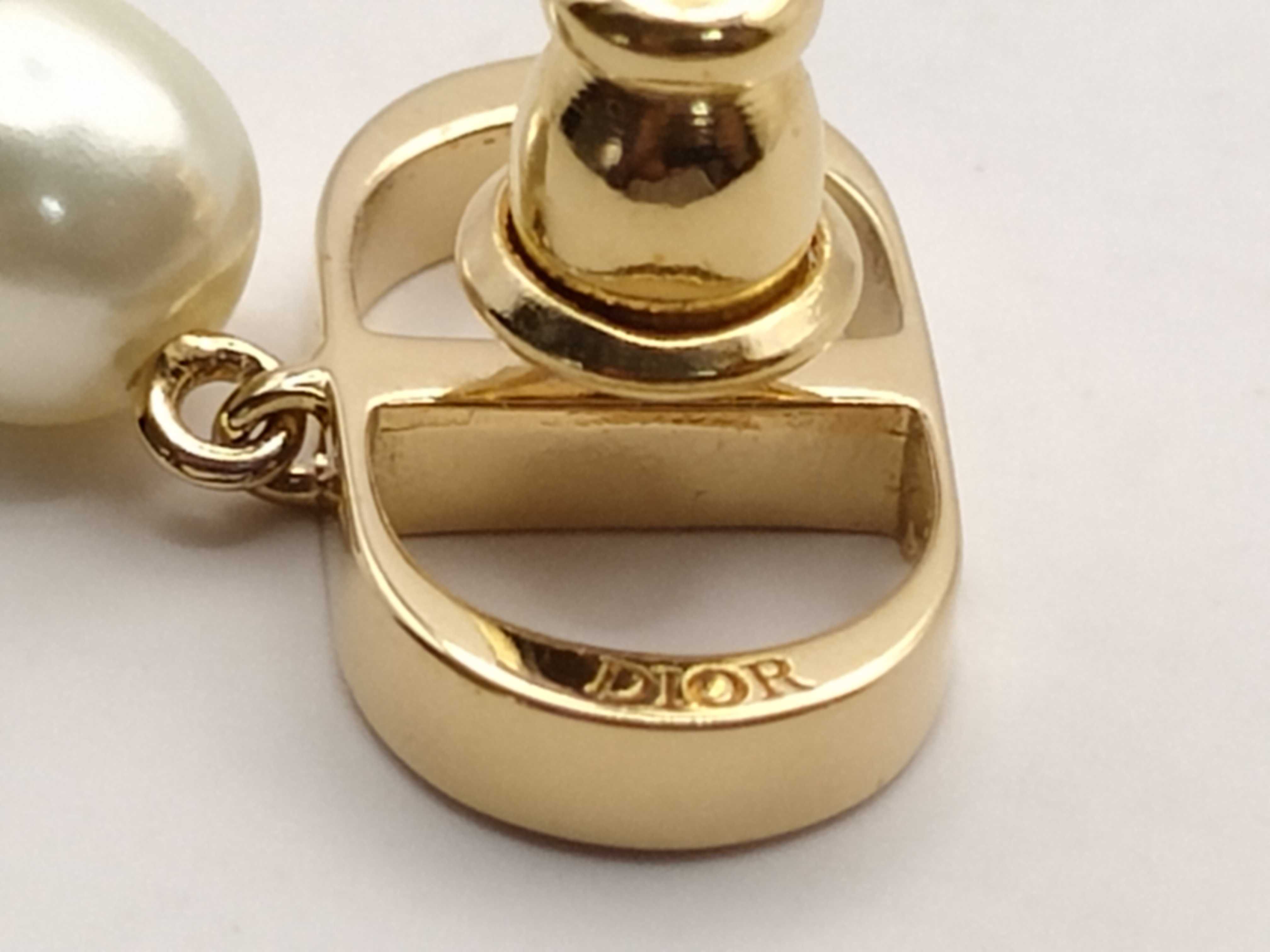 Petite CD Resin Pearl Earrings — view 5