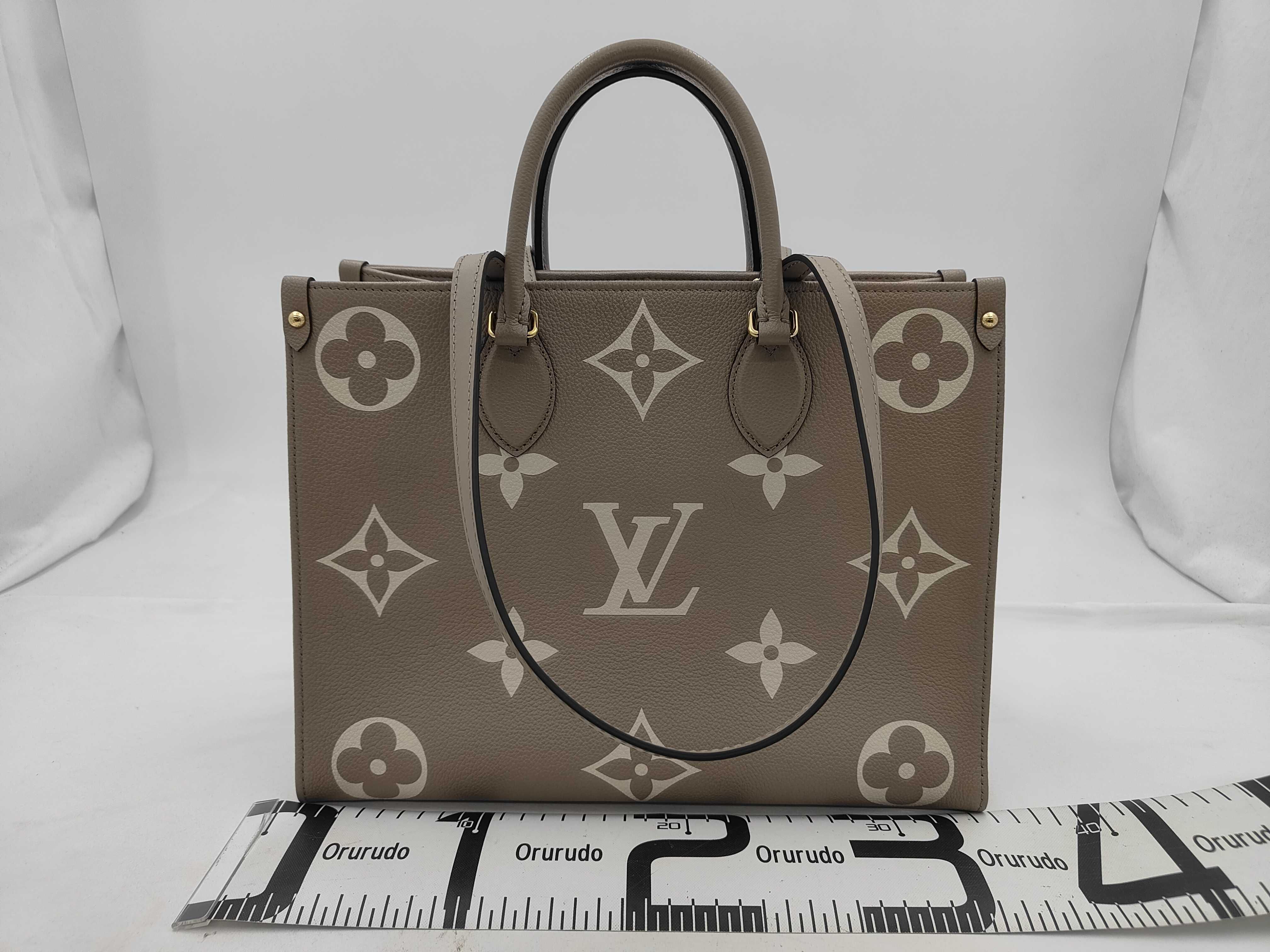 M45494 Empreinte OnTheGo MM Tourtrere/Crème Handbag — view 2