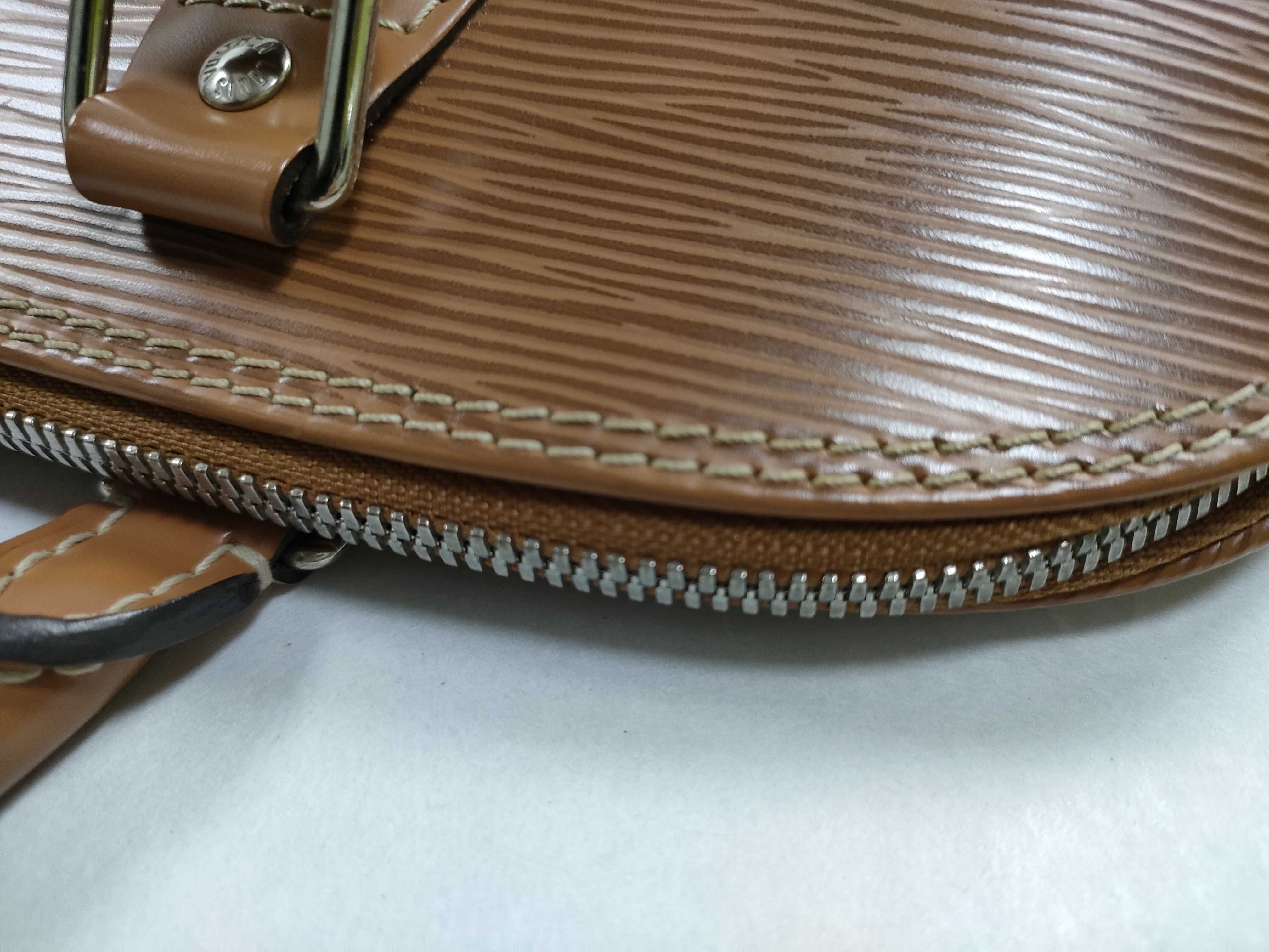 Epi Alma M52801 Brown FL0096 Handbag — view 6