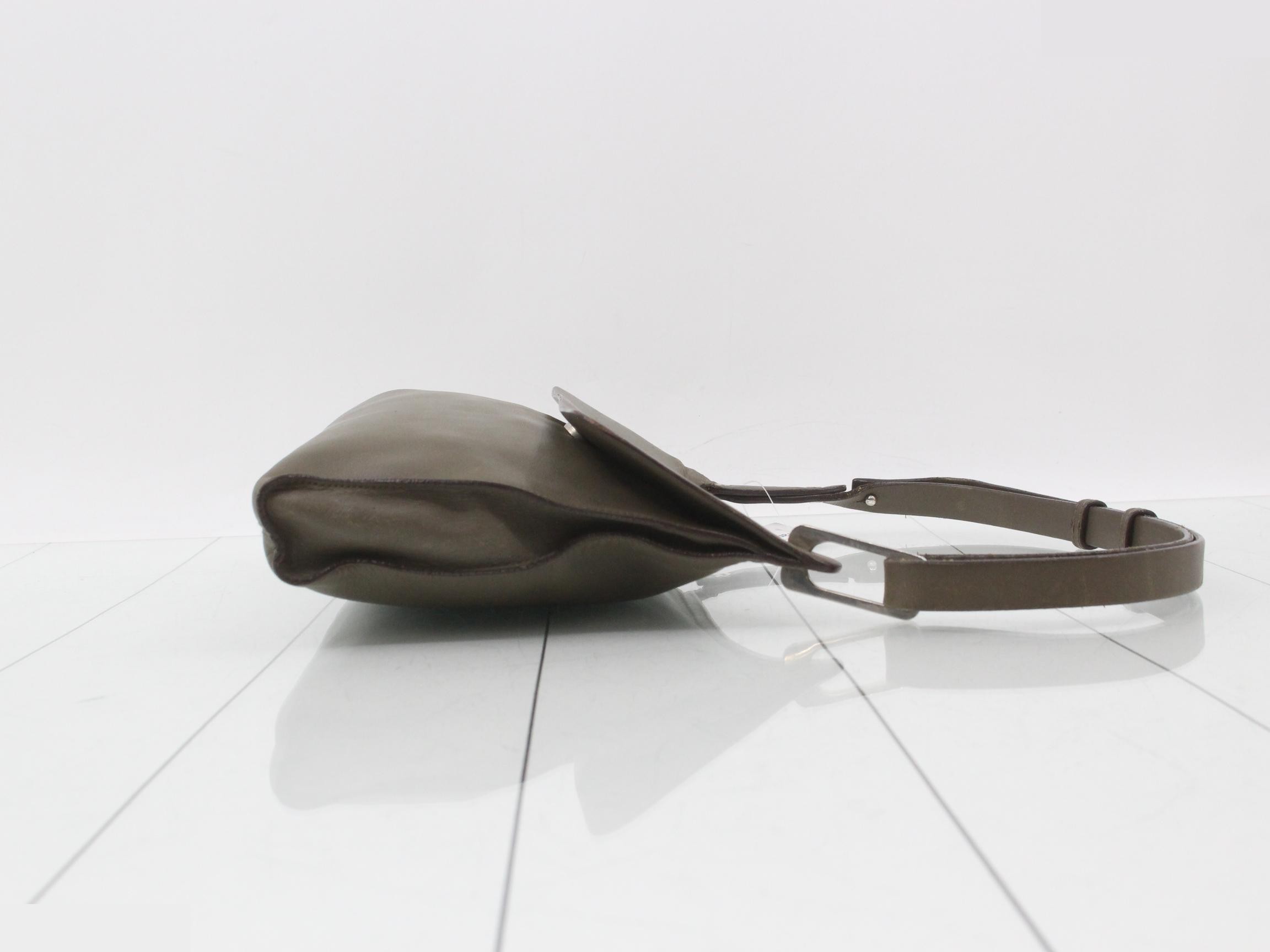 One-shoulder leather bag — view 3