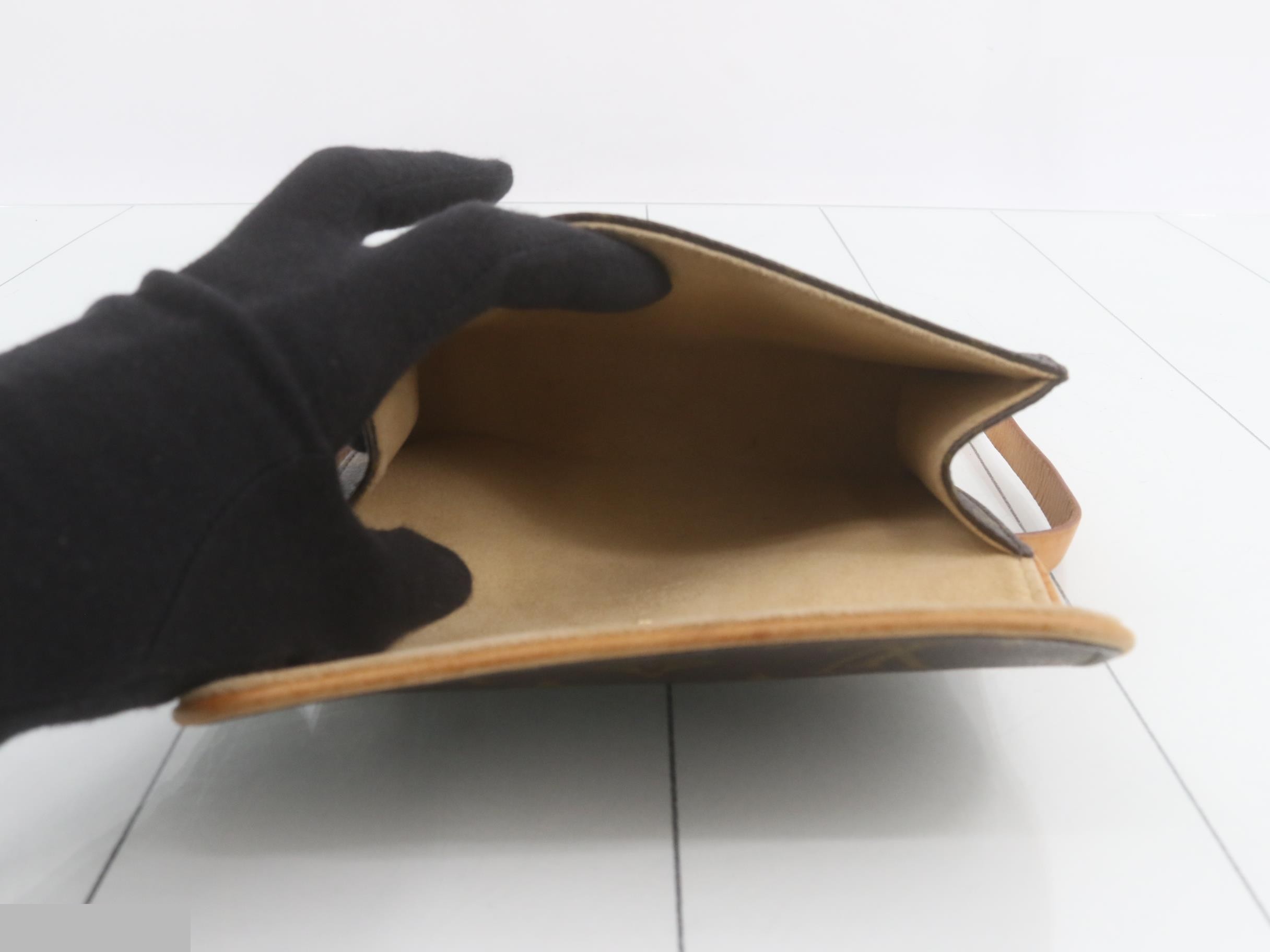 Florentine Pochette with Shoulder Strap — view 4