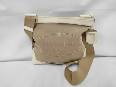 BT0536 Logo Jacquard Shoulder Bag