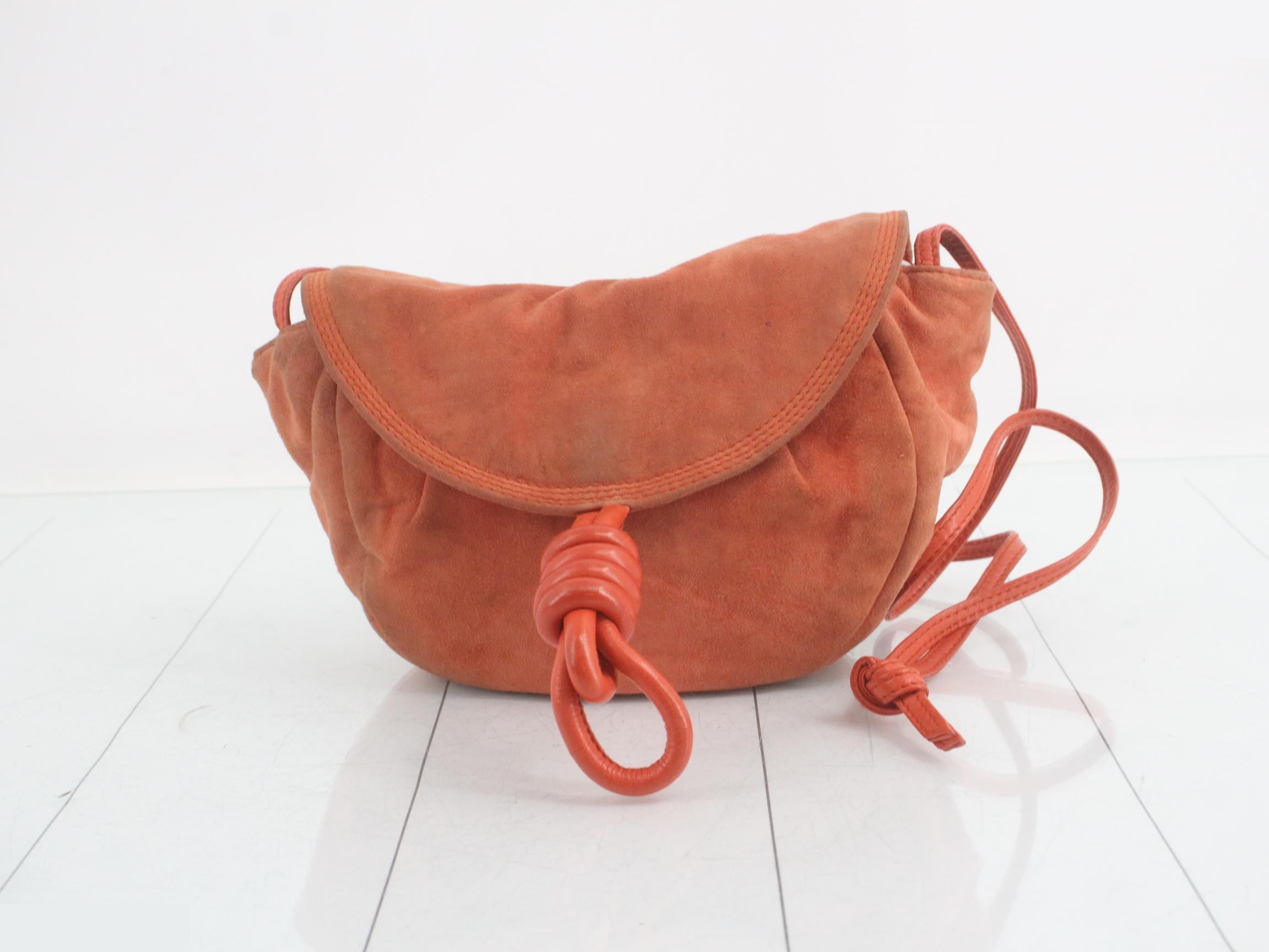 knot shoulder bag