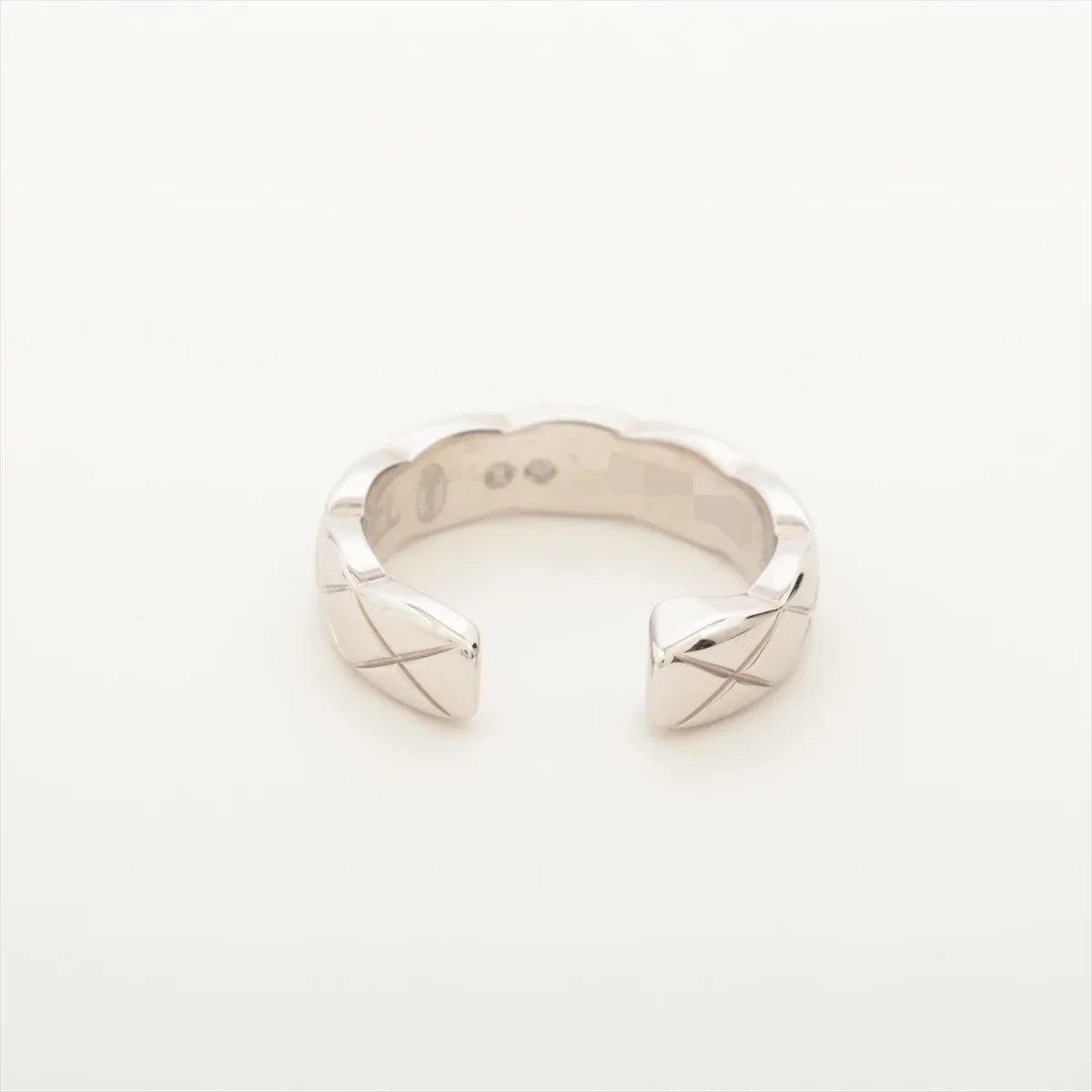 Coco Crush Diamond Ear Cuff 750(WG) 2.5g CM4688 J12154 — view 2