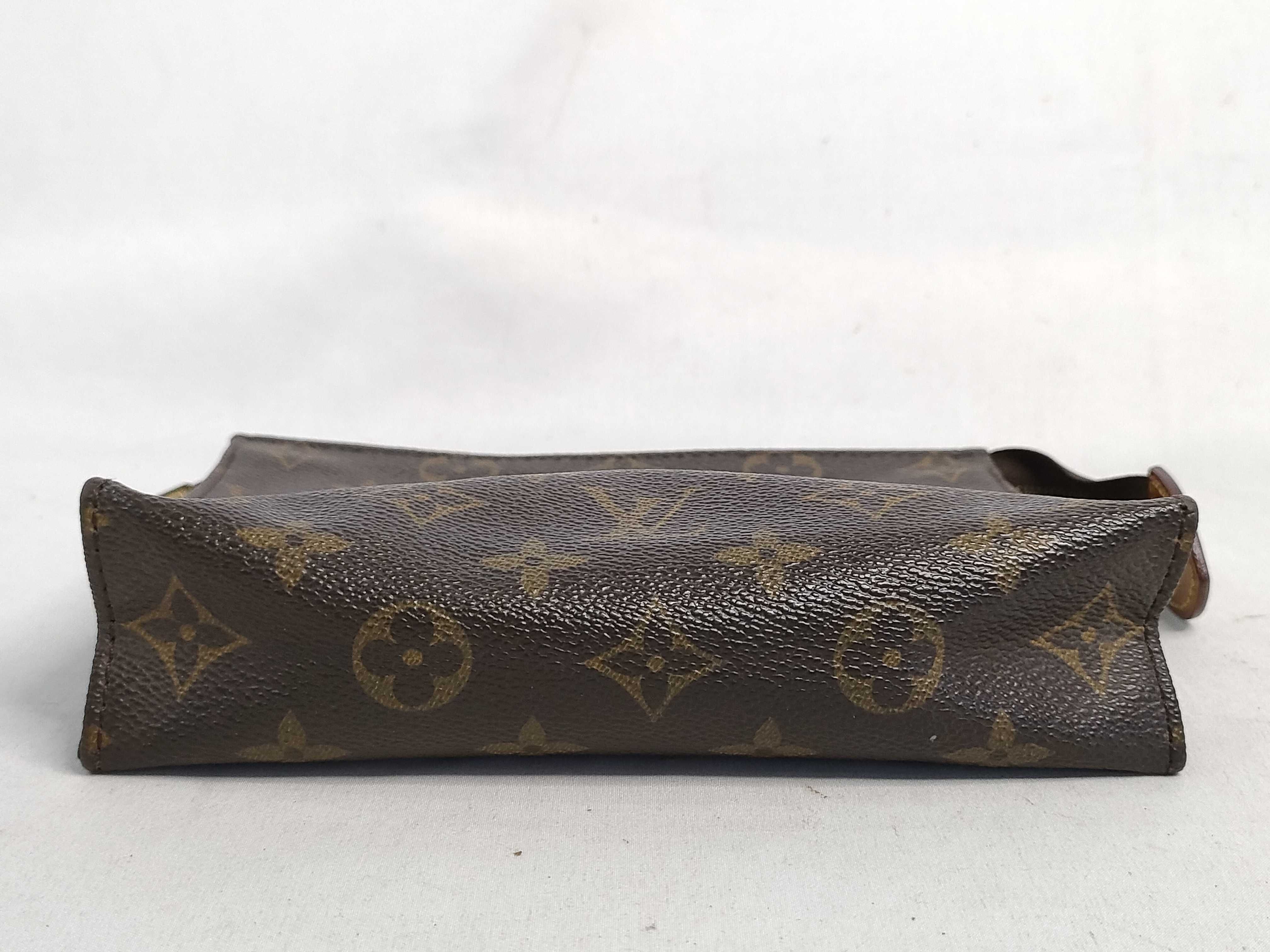 Monogram Louis Vuitton Monogram Posh Toilette 19 Pouch M47544 TH8912 Pouch — view 4