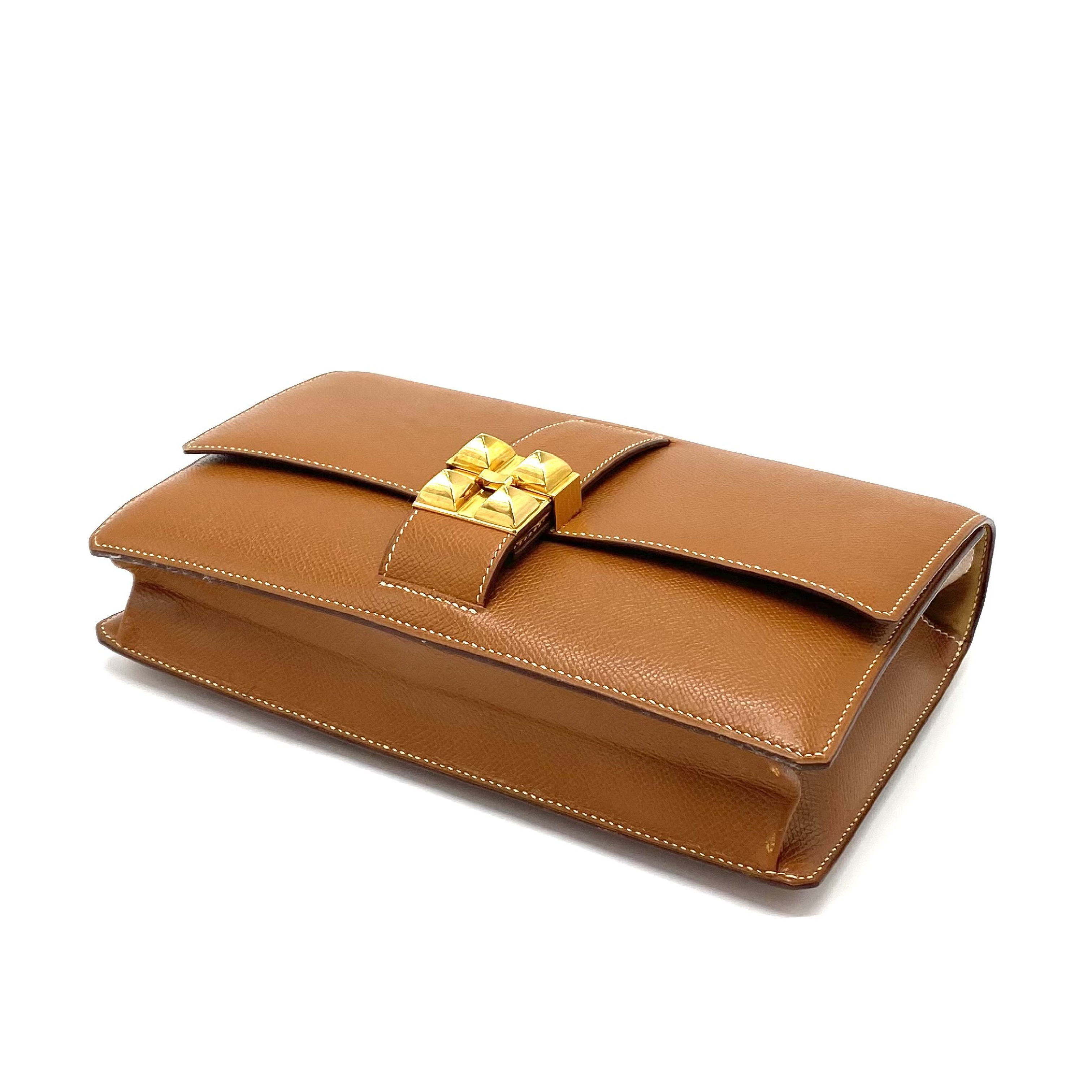 Medor Courchevel Shoulder Bag S Stamp Shoulder Bag — view 5