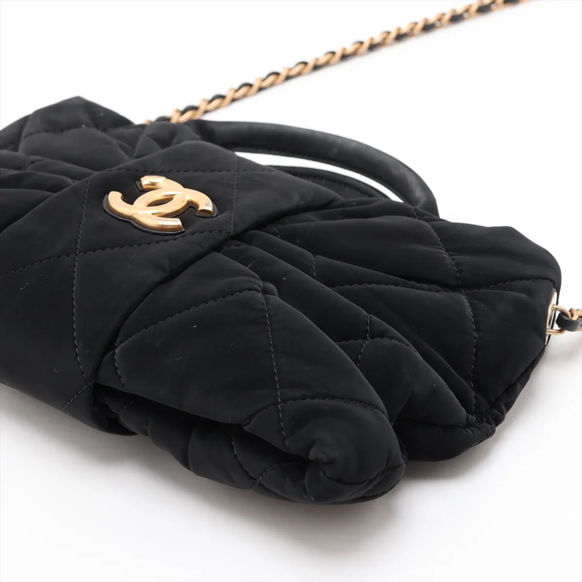 Matelassé Velvet 2-Way Handbag Bow Bag Black Gold Hardware HPEGTPXC Random Plate — view 3