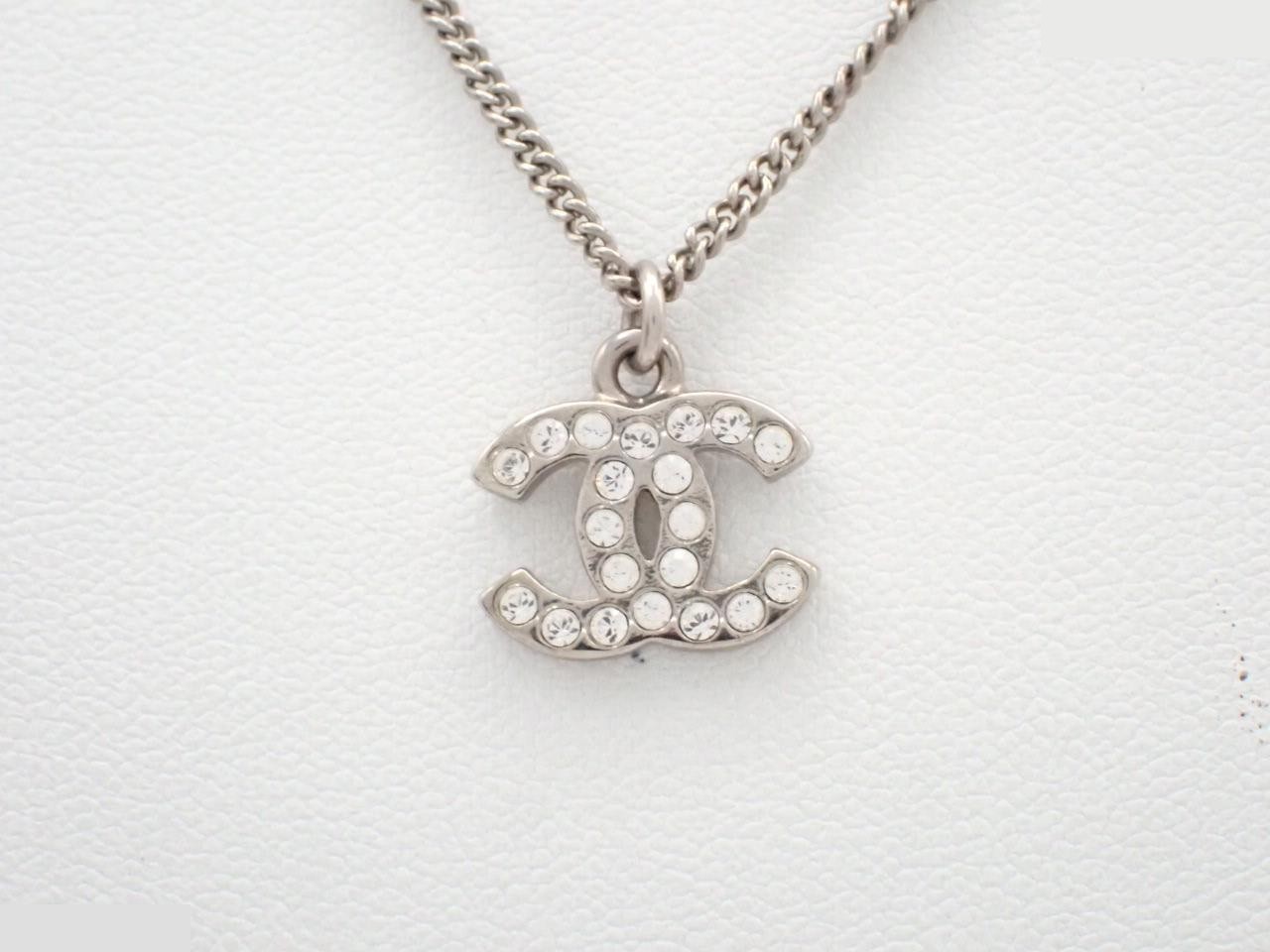 09V Coco Mark Rhinestone Necklace