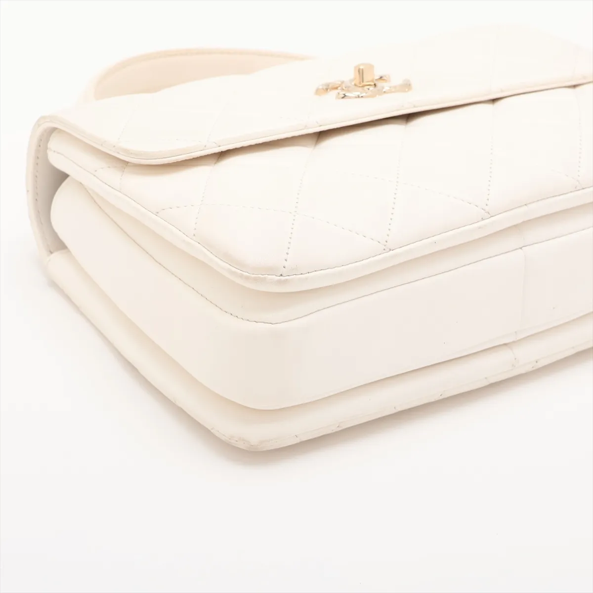 Trendy CC Lambskin 2-Way Shoulder Bag, White with Gold Hardware, C33J7KU8, Random Plate — view 4