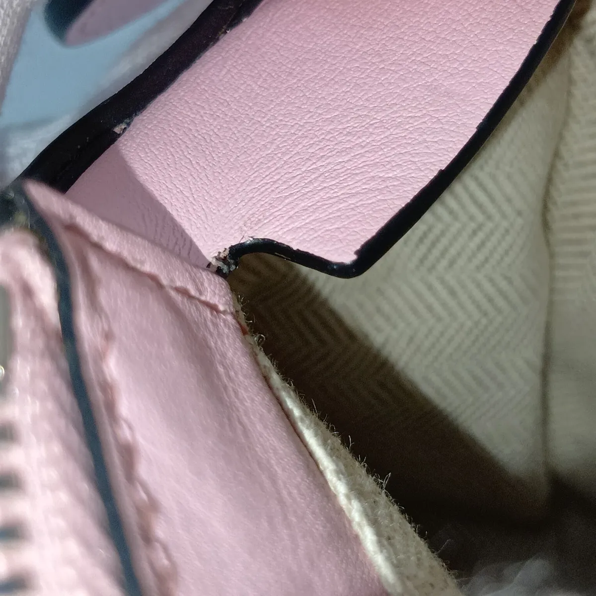 Puzzle Bag Small Leather 2-Way Handbag Pink — view 13